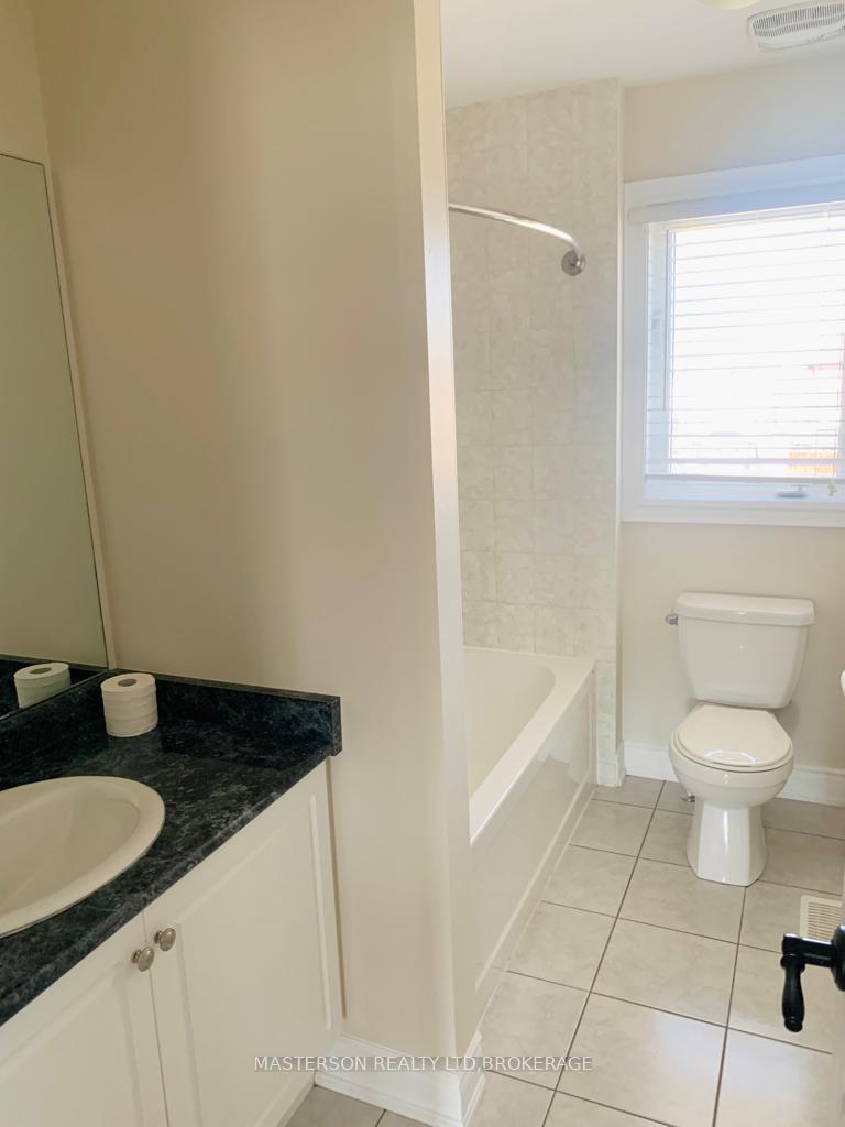Photo 13 of 8421 Sweet Chestnut Drive, Niagara Falls, Brown — HOMEH