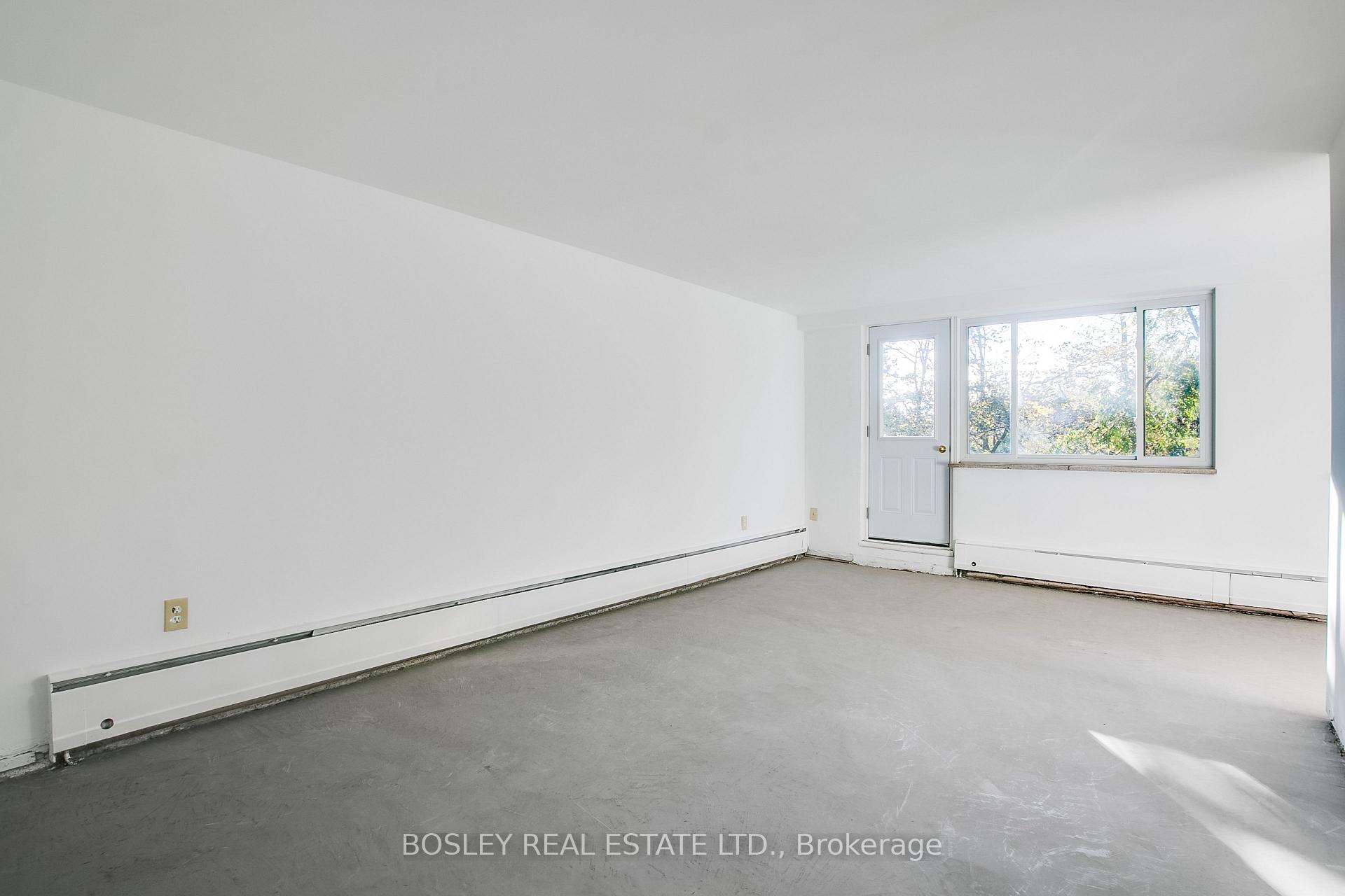 Photo 9 of Unit 404, 158 Crescent Road, Toronto, Rosedale-Moore Park — HOMEH