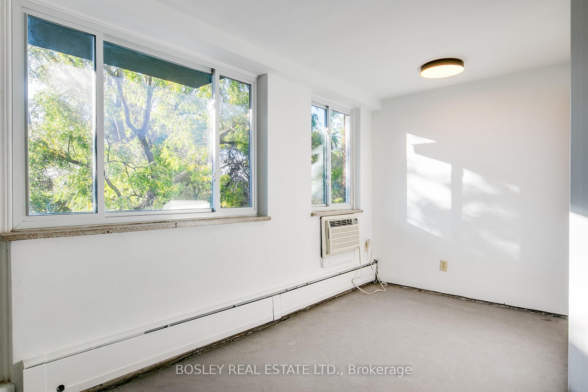 Photo 14 of Unit 404, 158 Crescent Road, Toronto, Rosedale-Moore Park — HOMEH