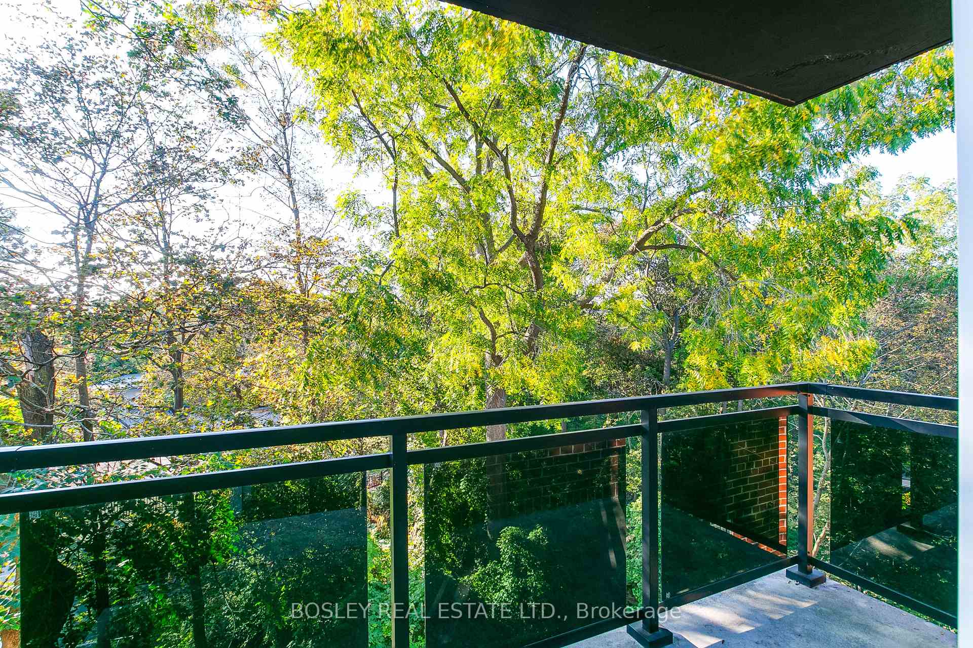 Photo 21 of Unit 404, 158 Crescent Road, Toronto, Rosedale-Moore Park — HOMEH