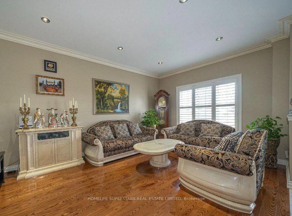 Photo 3 of 47 Davos Road W, Vaughan, Vellore Village — HOMEH