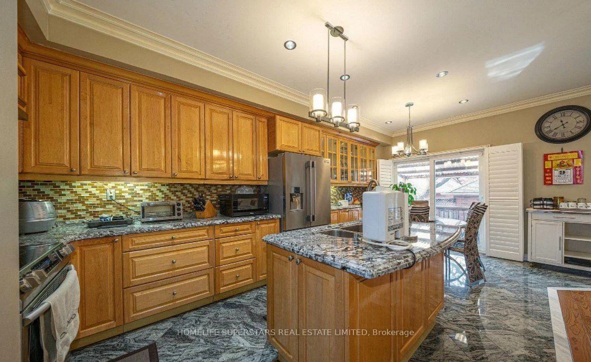 Photo 5 of 47 Davos Road W, Vaughan, Vellore Village — HOMEH
