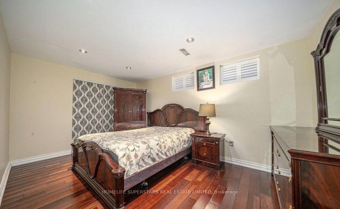 Photo 15 of 47 Davos Road W, Vaughan, Vellore Village — HOMEH