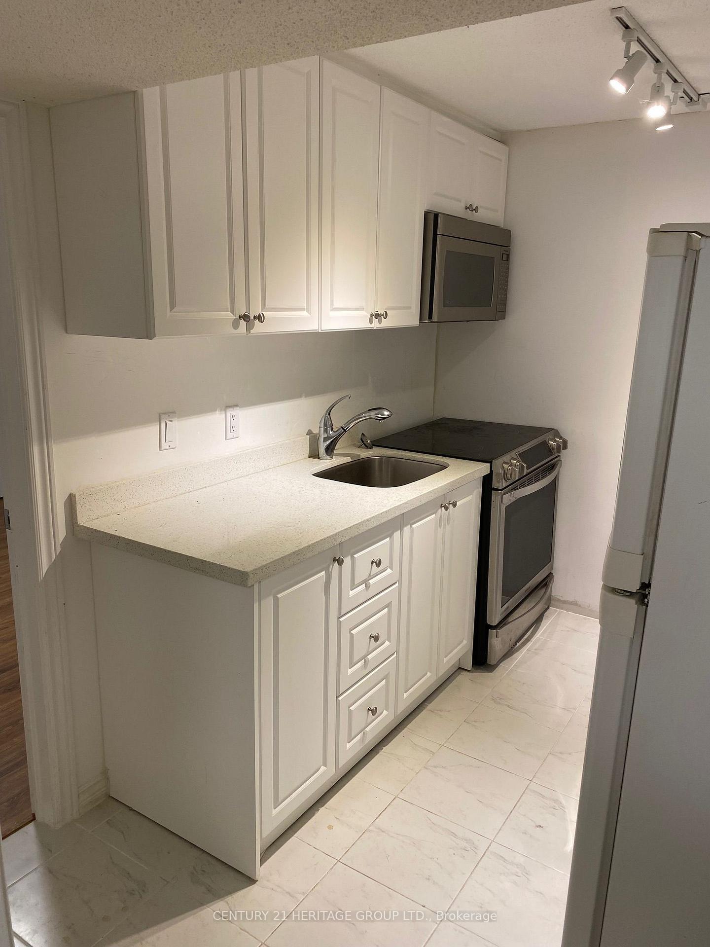 Photo 5 of Unit BSMT, 24 Charnwood Place, Markham, Aileen-Willowbrook — HOMEH