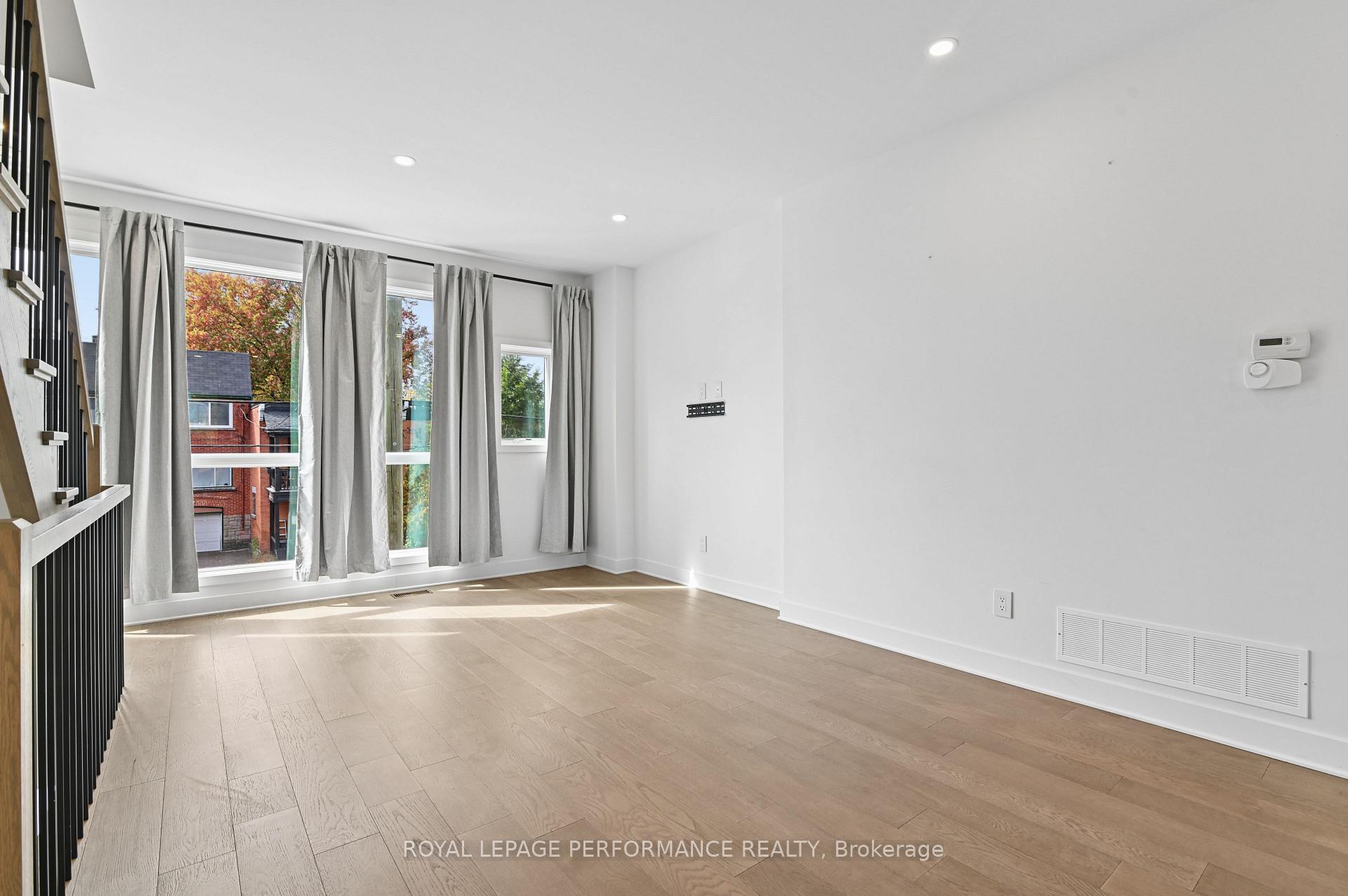 Photo 11 of 65 Parent Avenue, Ottawa, Lower Town/Byward Market — HOMEH