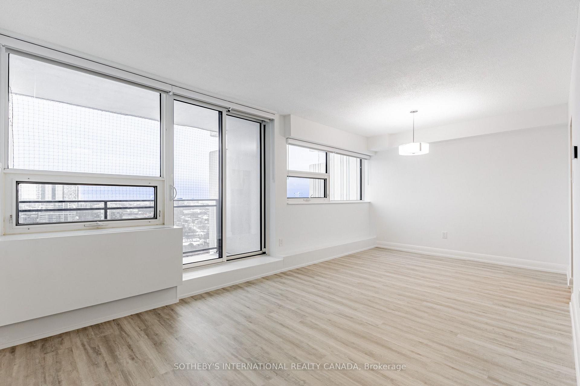 Photo 5 of Unit N0101, 201 Sherbourne Street, Toronto, Moss Park — HOMEH