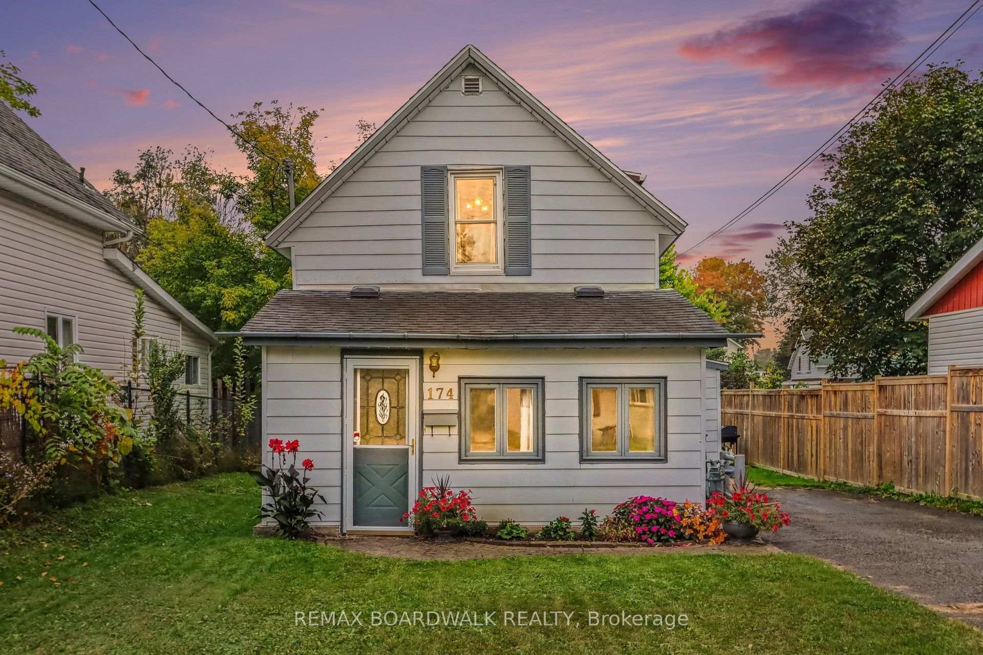 Photo 2 of 174 Munro Street, Carleton Place, Carleton Place — HOMEH