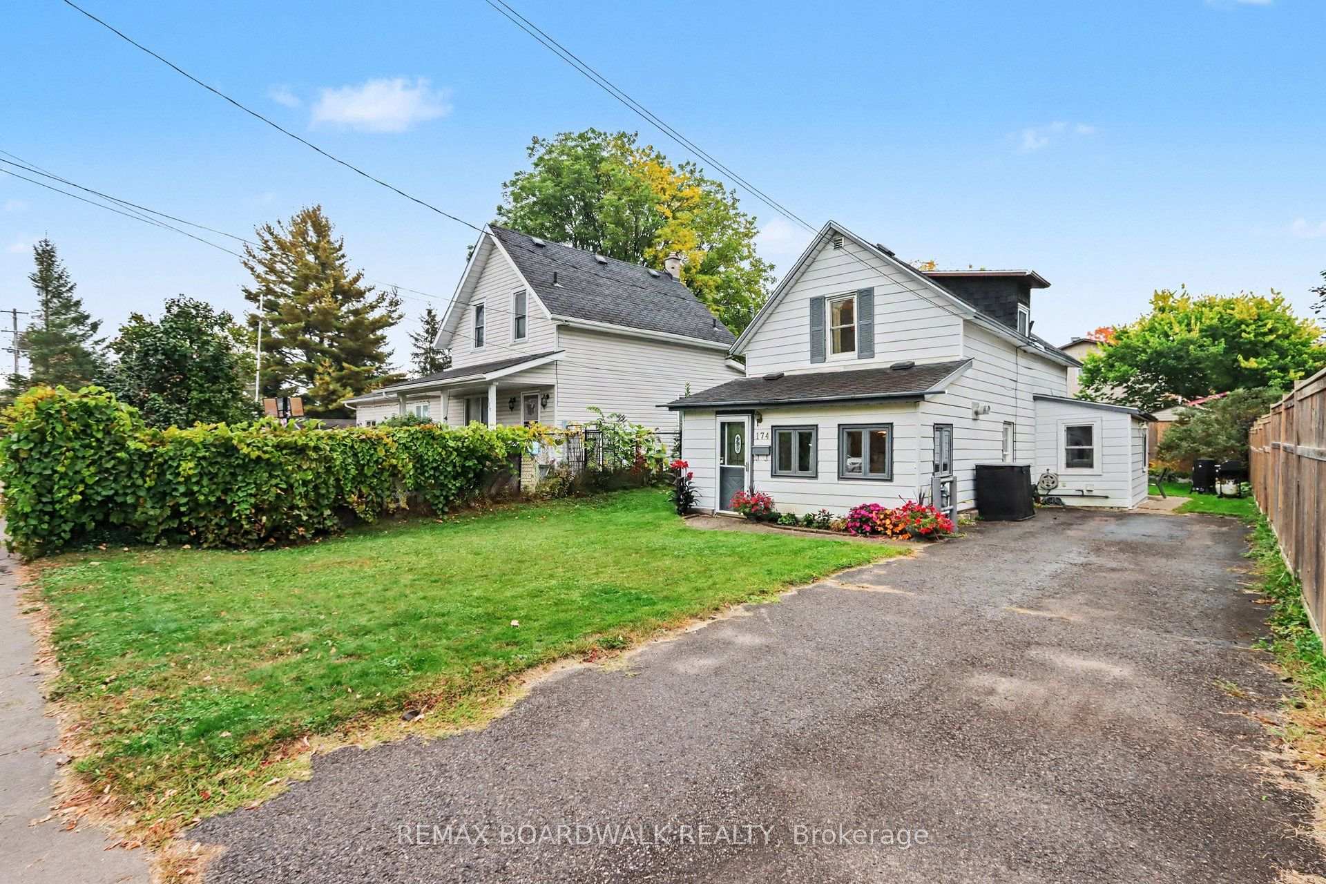 Photo 3 of 174 Munro Street, Carleton Place, Carleton Place — HOMEH