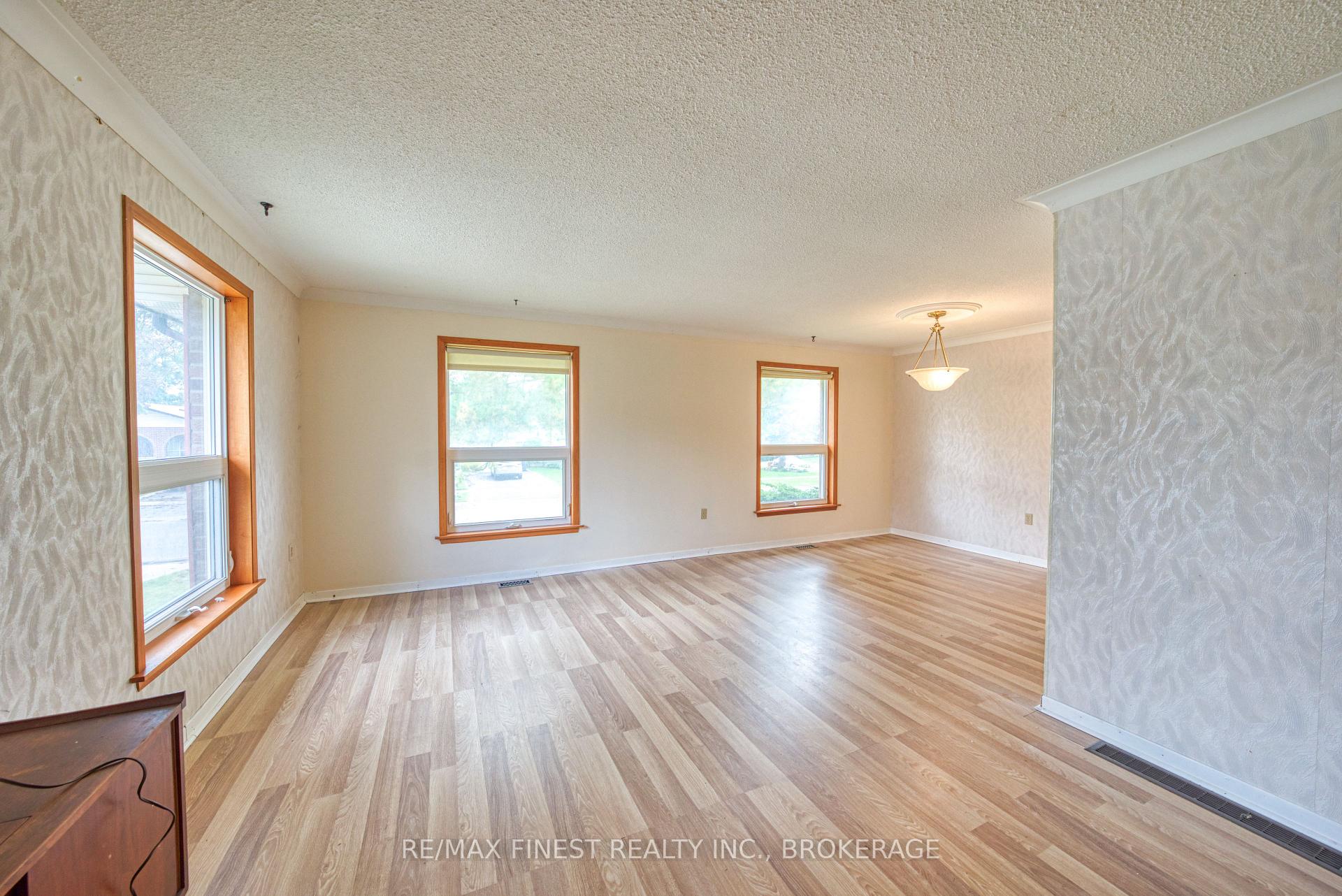 Photo 5 of 788 Kimberley Street, Kingston, North of Taylor-Kidd Blvd — HOMEH