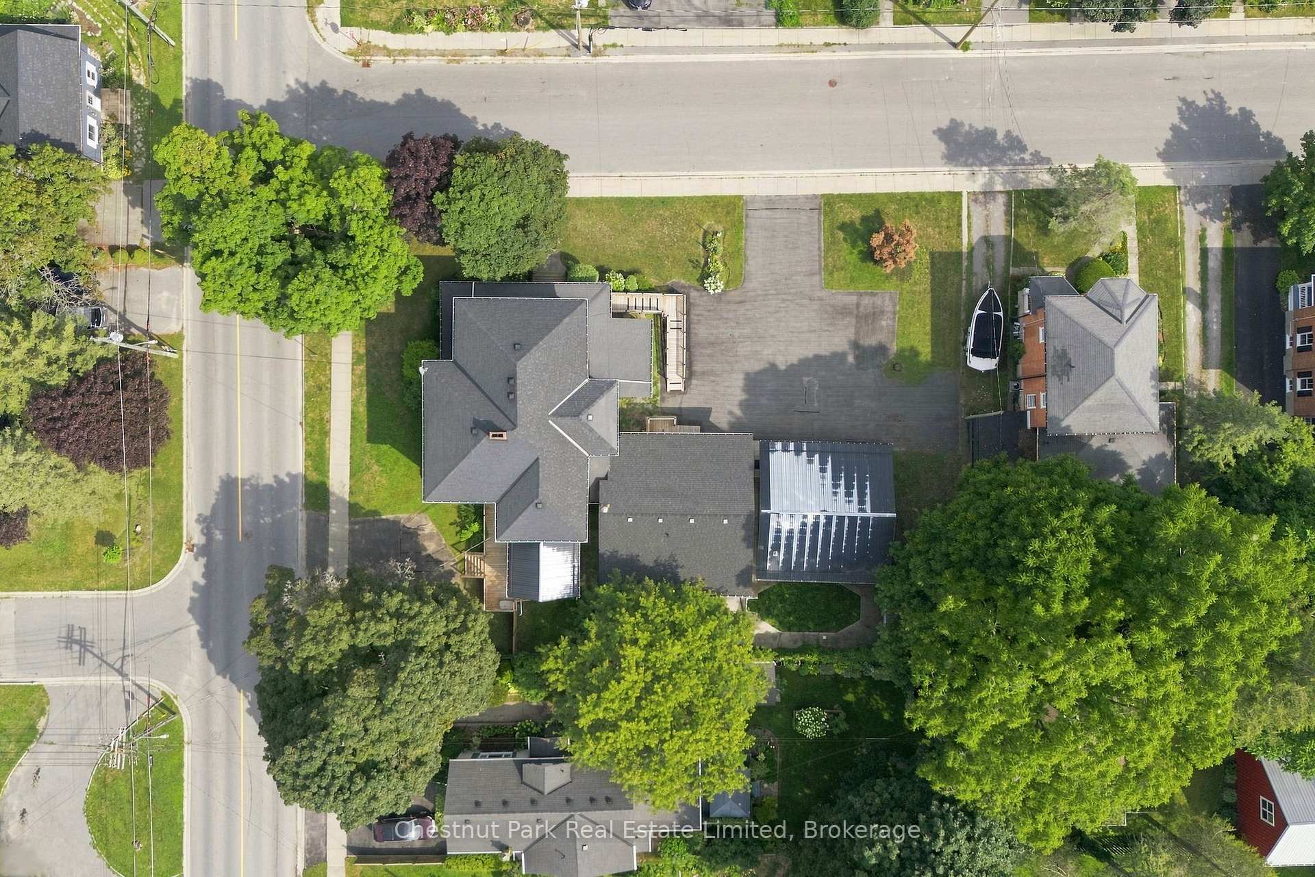 Photo 3 of 71 Queen Street, Prince Edward County, Picton — HOMEH