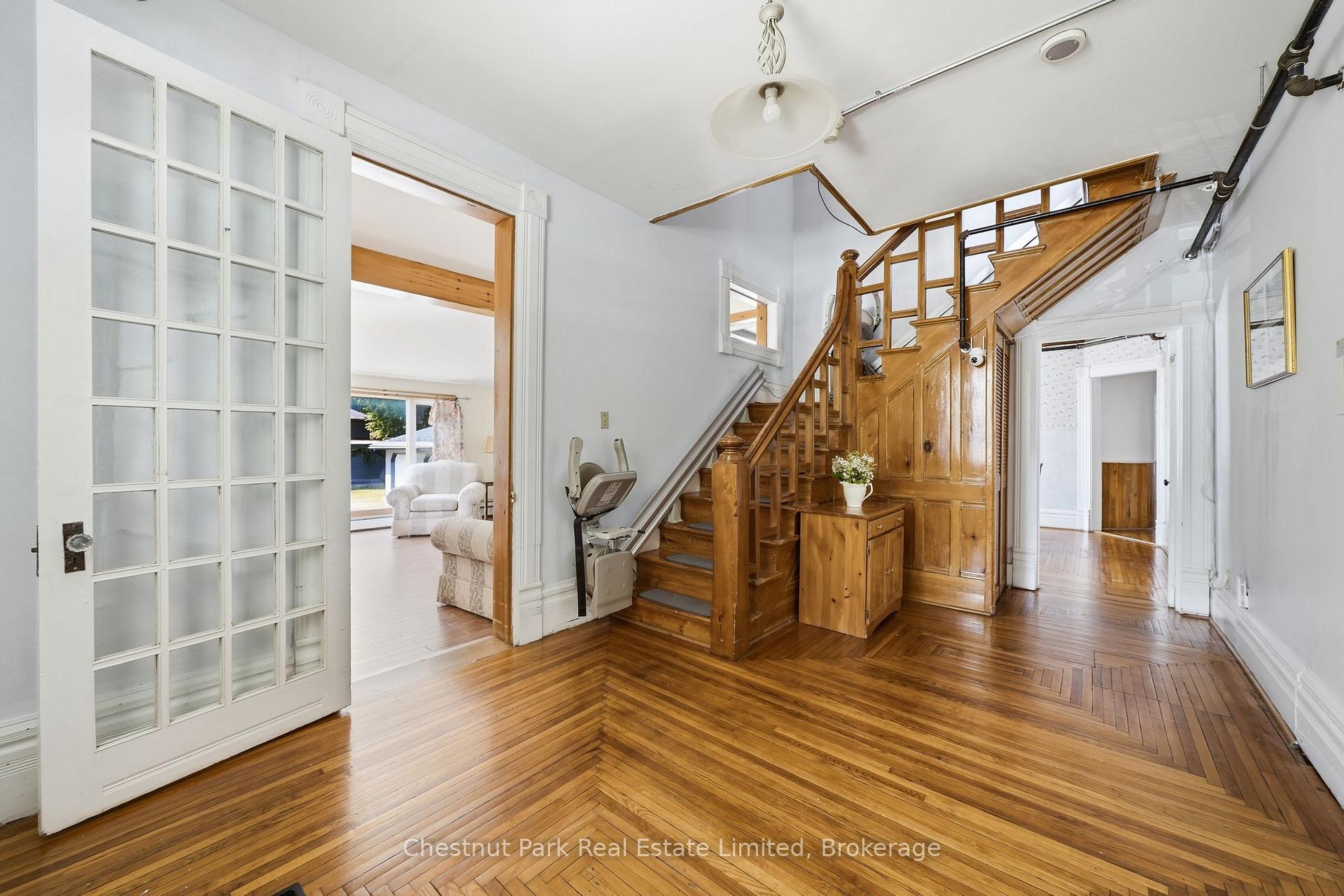 Photo 14 of 71 Queen Street, Prince Edward County, Picton — HOMEH