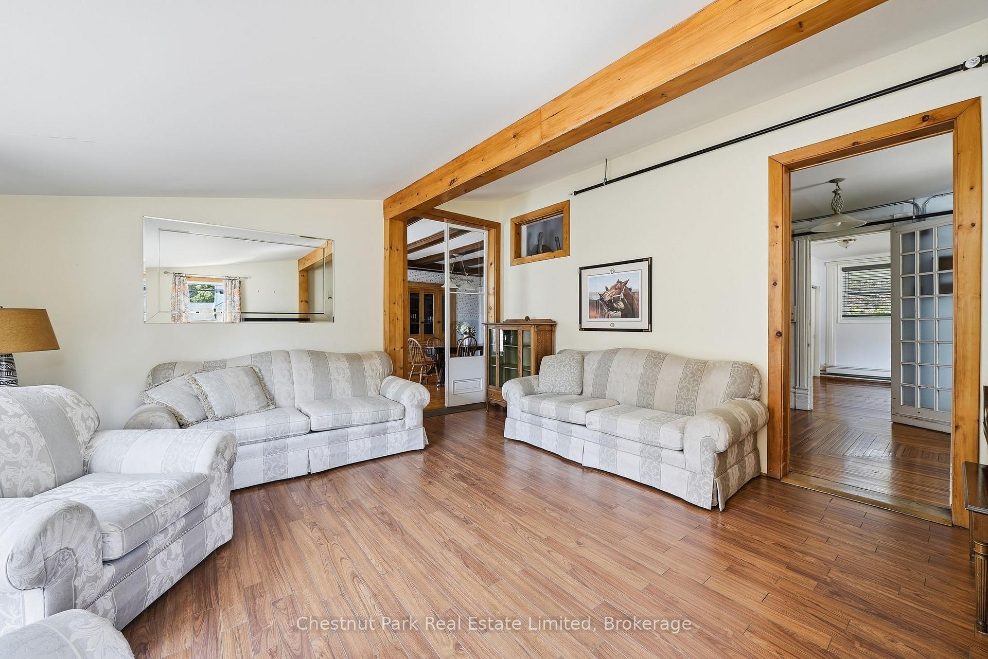 Photo 17 of 71 Queen Street, Prince Edward County, Picton — HOMEH