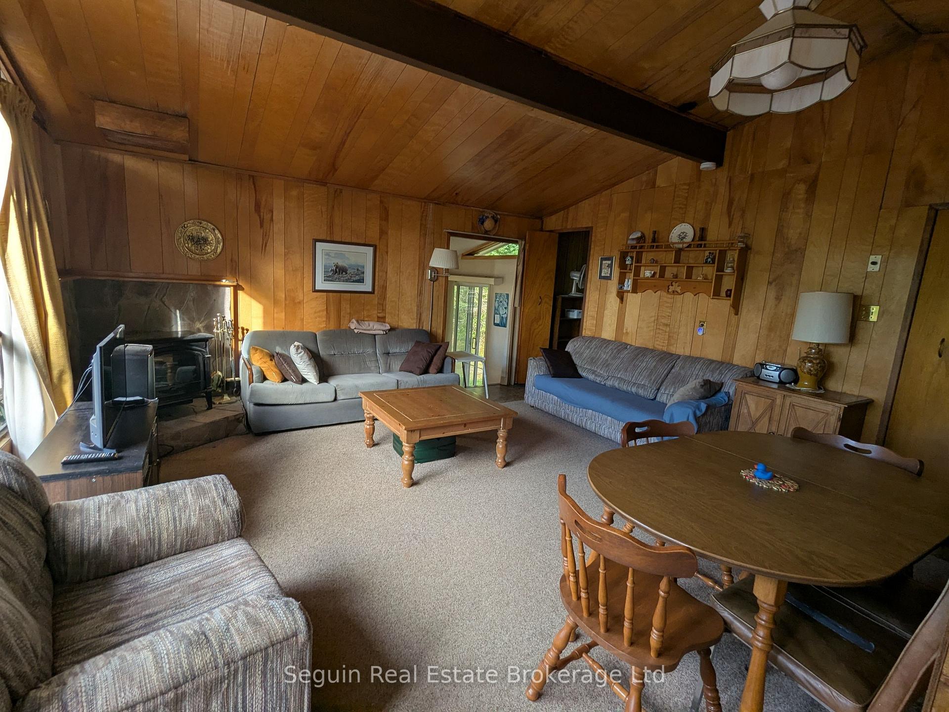 Photo 15 of 43 Morningside Drive, Seguin — HOMEH