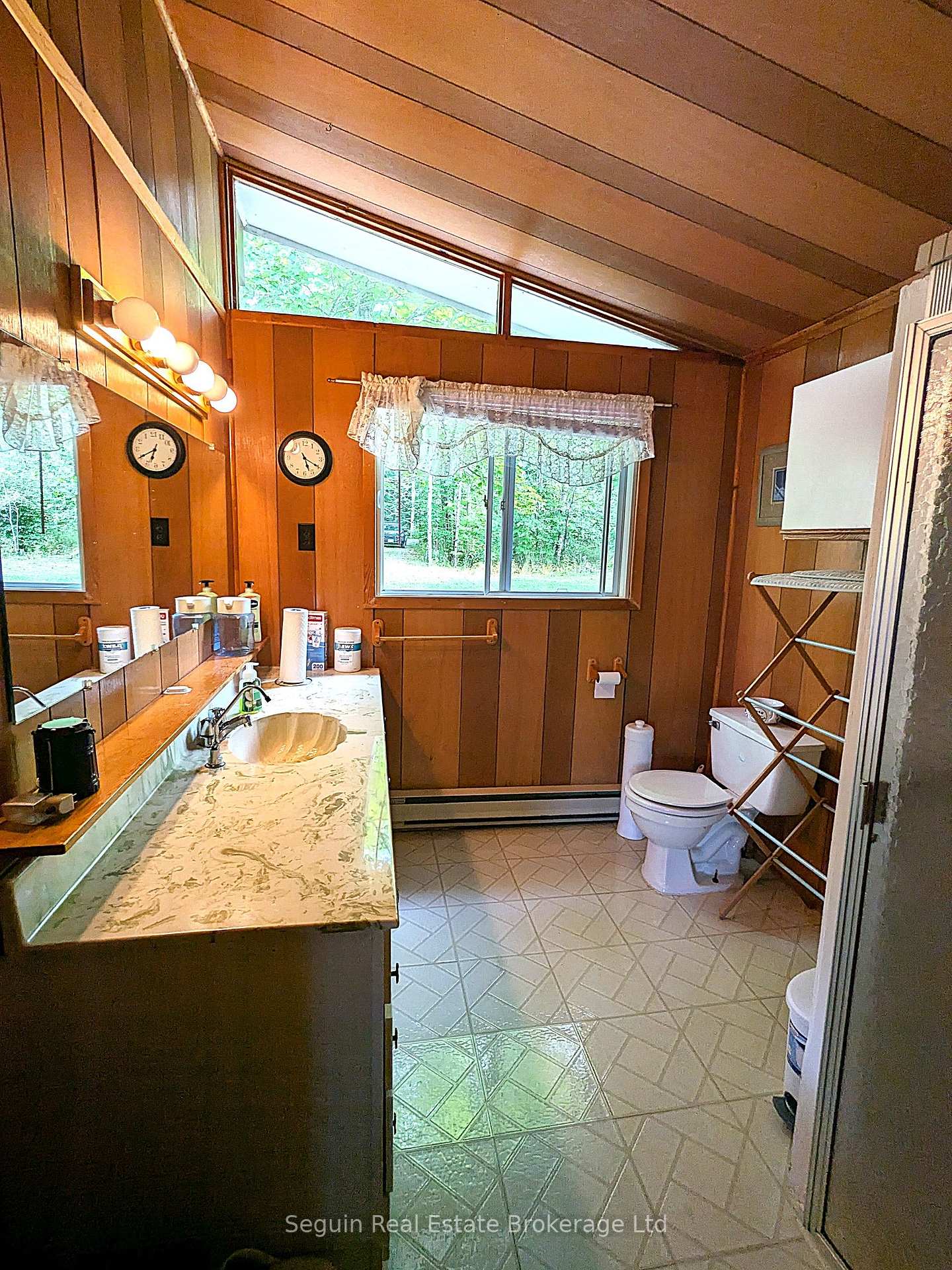 Photo 19 of 43 Morningside Drive, Seguin — HOMEH