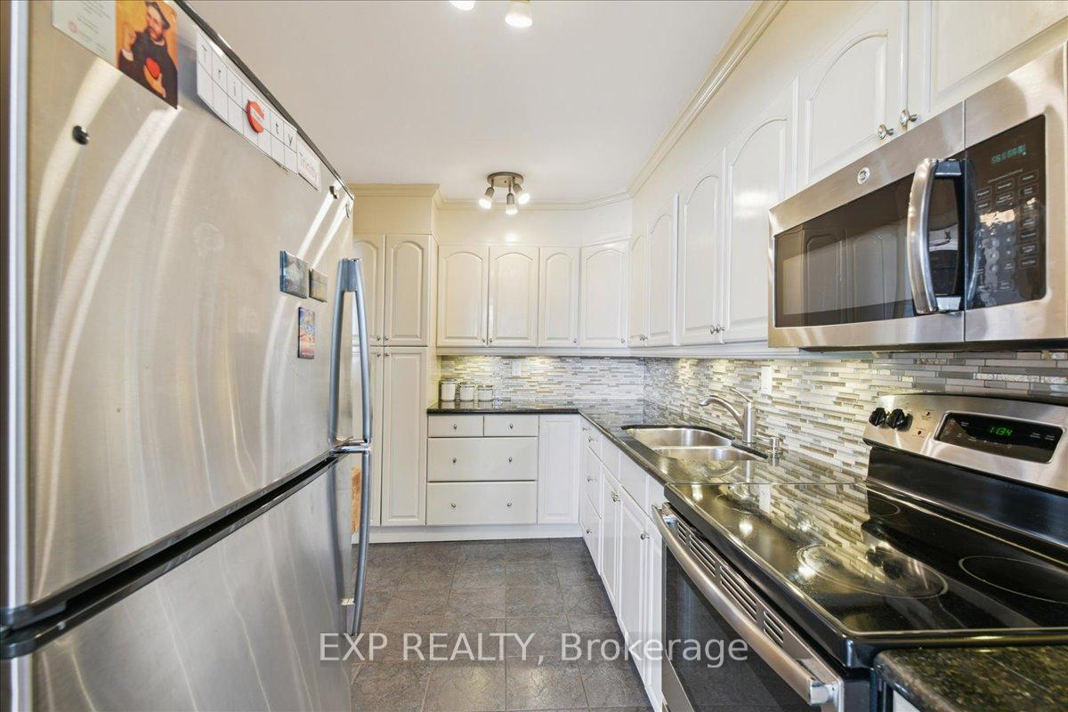 Photo of Unit 412, 44 Longbourne Drive