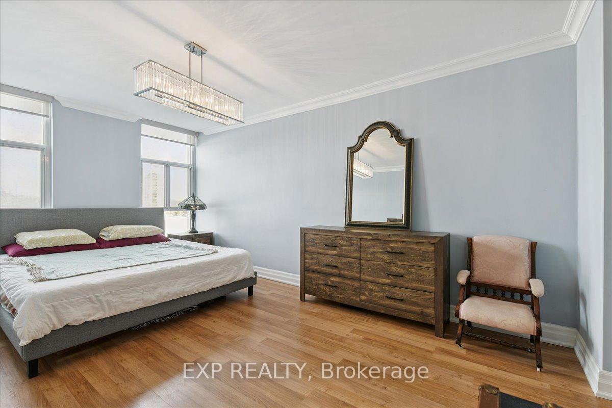 Photo 9 of Unit 412, 44 Longbourne Drive, Etobicoke, Willowridge-Martingrove-Richview — HOMEH