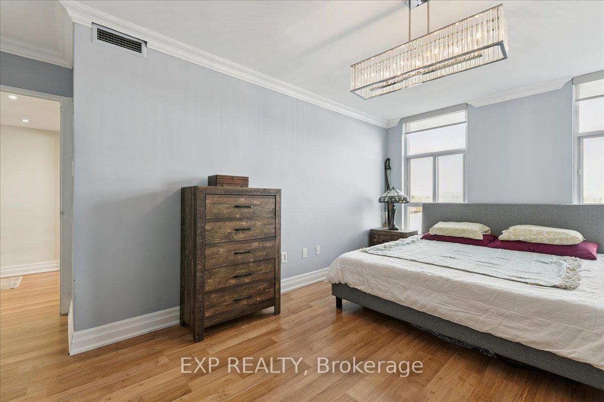 Photo 10 of Unit 412, 44 Longbourne Drive, Etobicoke, Willowridge-Martingrove-Richview — HOMEH