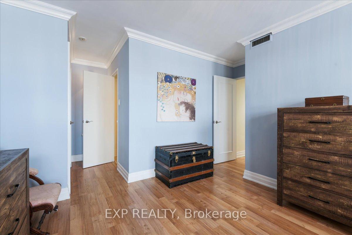 Photo 11 of Unit 412, 44 Longbourne Drive, Etobicoke, Willowridge-Martingrove-Richview — HOMEH
