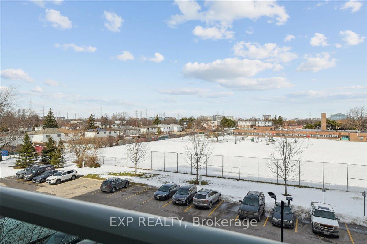 Photo 17 of Unit 412, 44 Longbourne Drive, Etobicoke, Willowridge-Martingrove-Richview — HOMEH