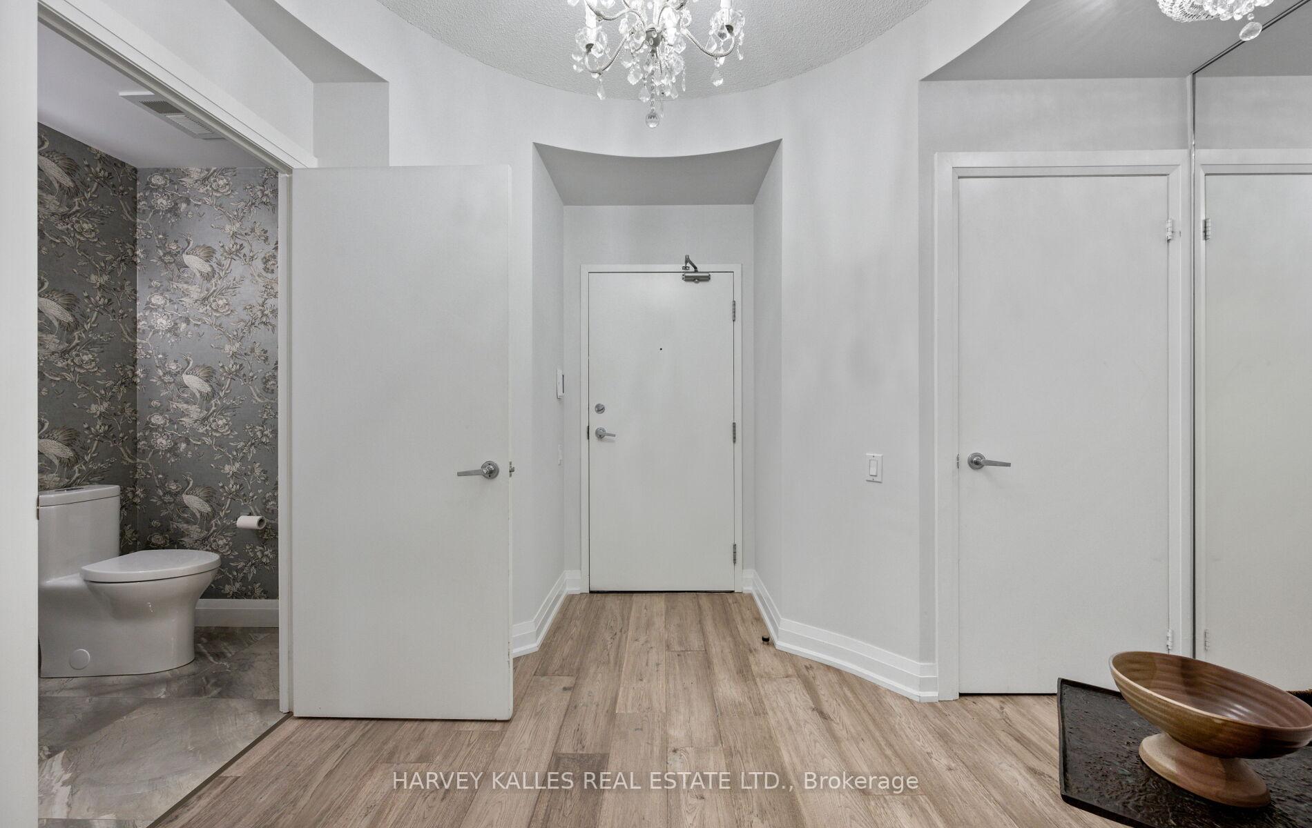 Photo 4 of Unit 418, 20 Scrivener Square, Toronto, Rosedale-Moore Park — HOMEH