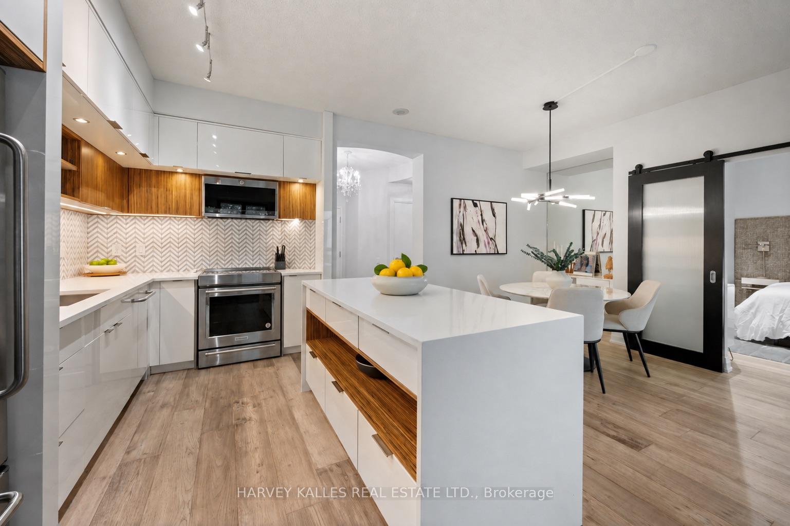 Photo 10 of Unit 418, 20 Scrivener Square, Toronto, Rosedale-Moore Park — HOMEH