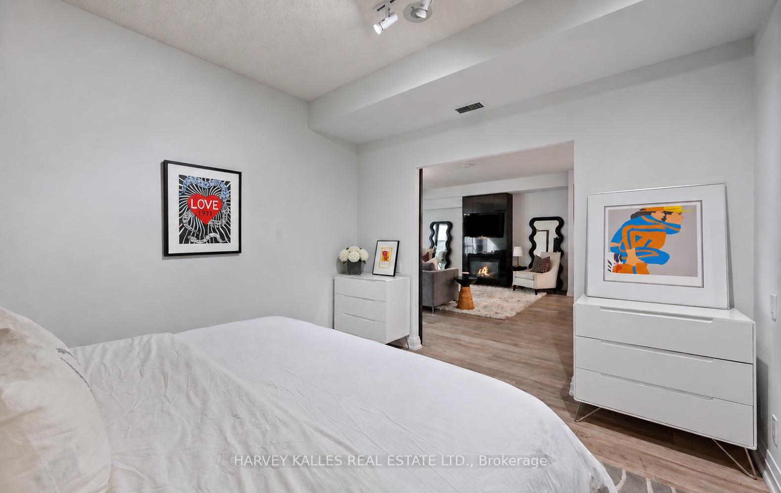 Photo 19 of Unit 418, 20 Scrivener Square, Toronto, Rosedale-Moore Park — HOMEH