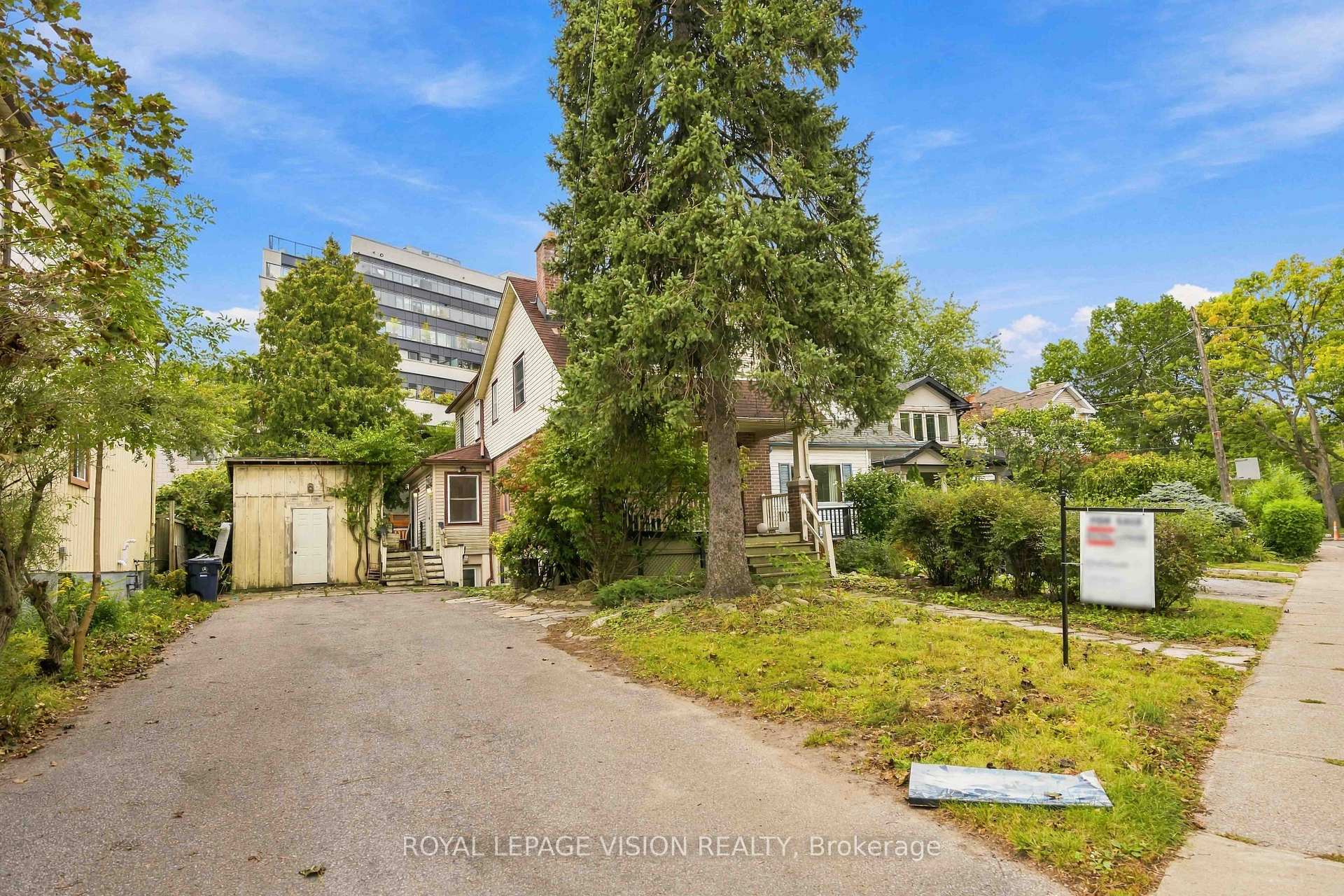 Photo 2 of 9 East Road, Scarborough, Birchcliffe-Cliffside — HOMEH