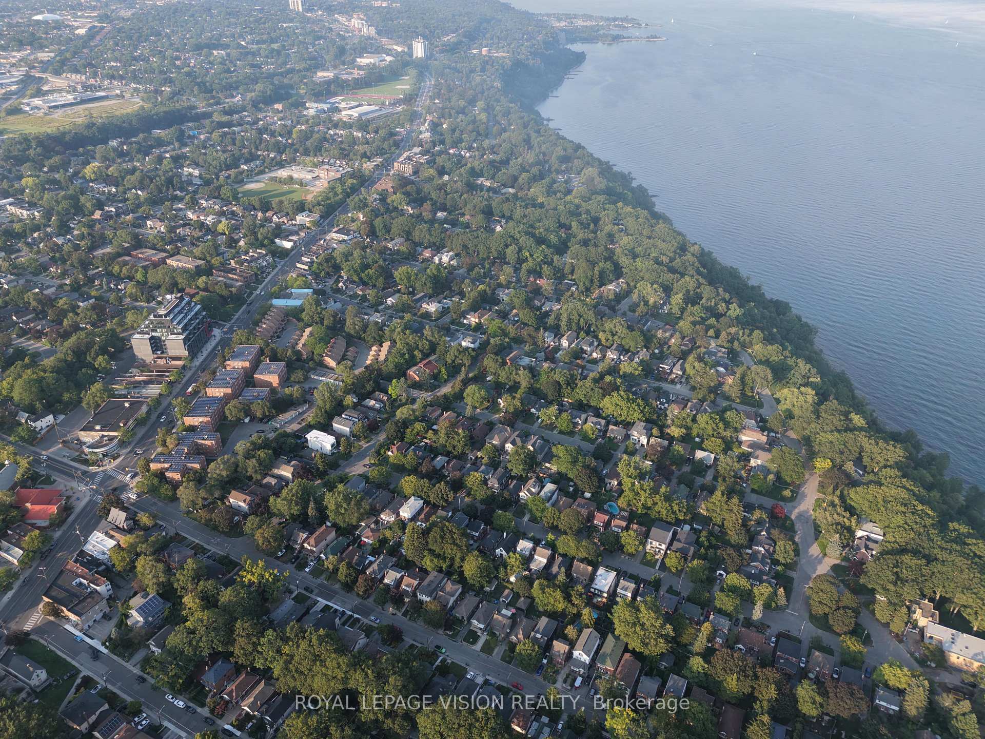 Photo 39 of 9 East Road, Scarborough, Birchcliffe-Cliffside — HOMEH