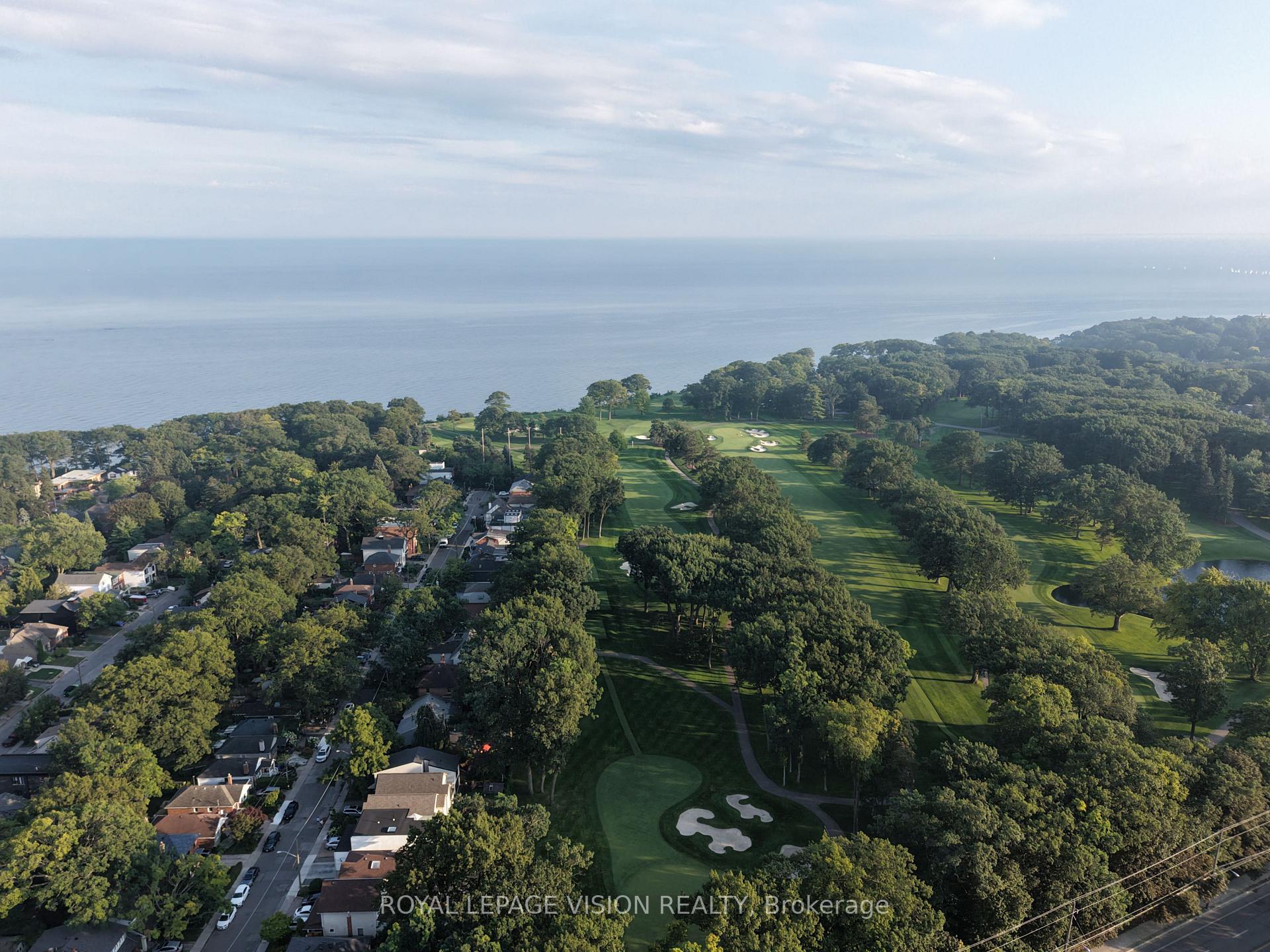 Photo 40 of 9 East Road, Scarborough, Birchcliffe-Cliffside — HOMEH