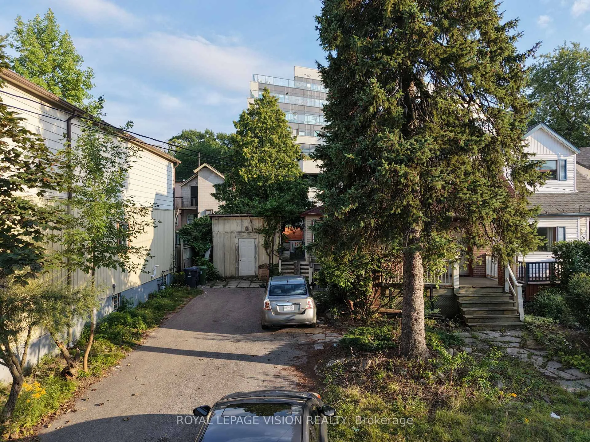 Photo 7 of 9 East Road, Scarborough, Birchcliffe-Cliffside — HOMEH