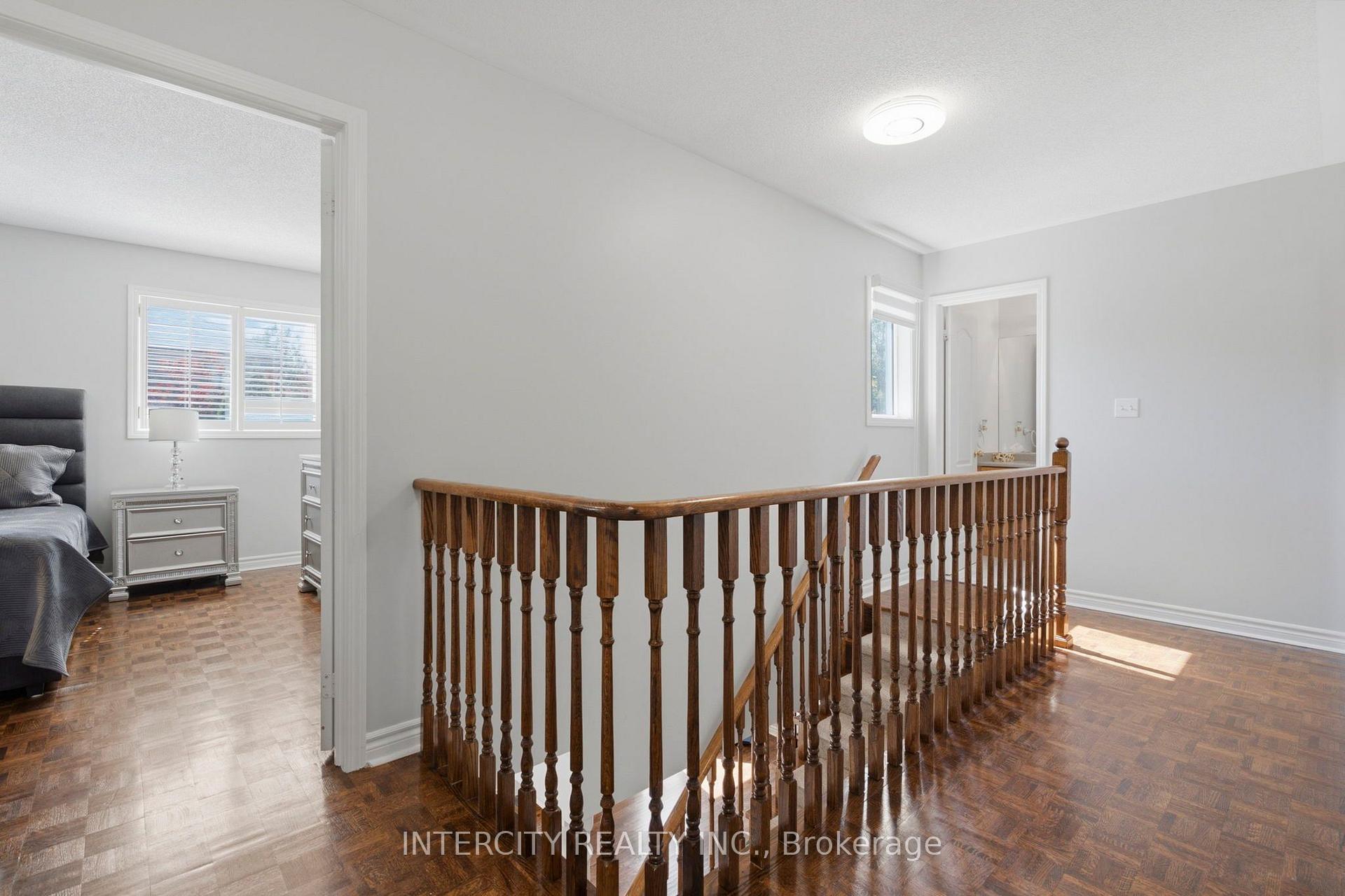 Photo 20 of 93 Chalone Crescent, Vaughan, Sonoma Heights — HOMEH