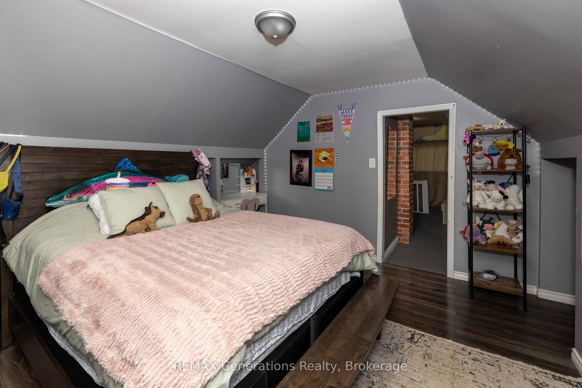 Photo 11 of 45 High Street N, Thunder Bay, College Heights — HOMEH