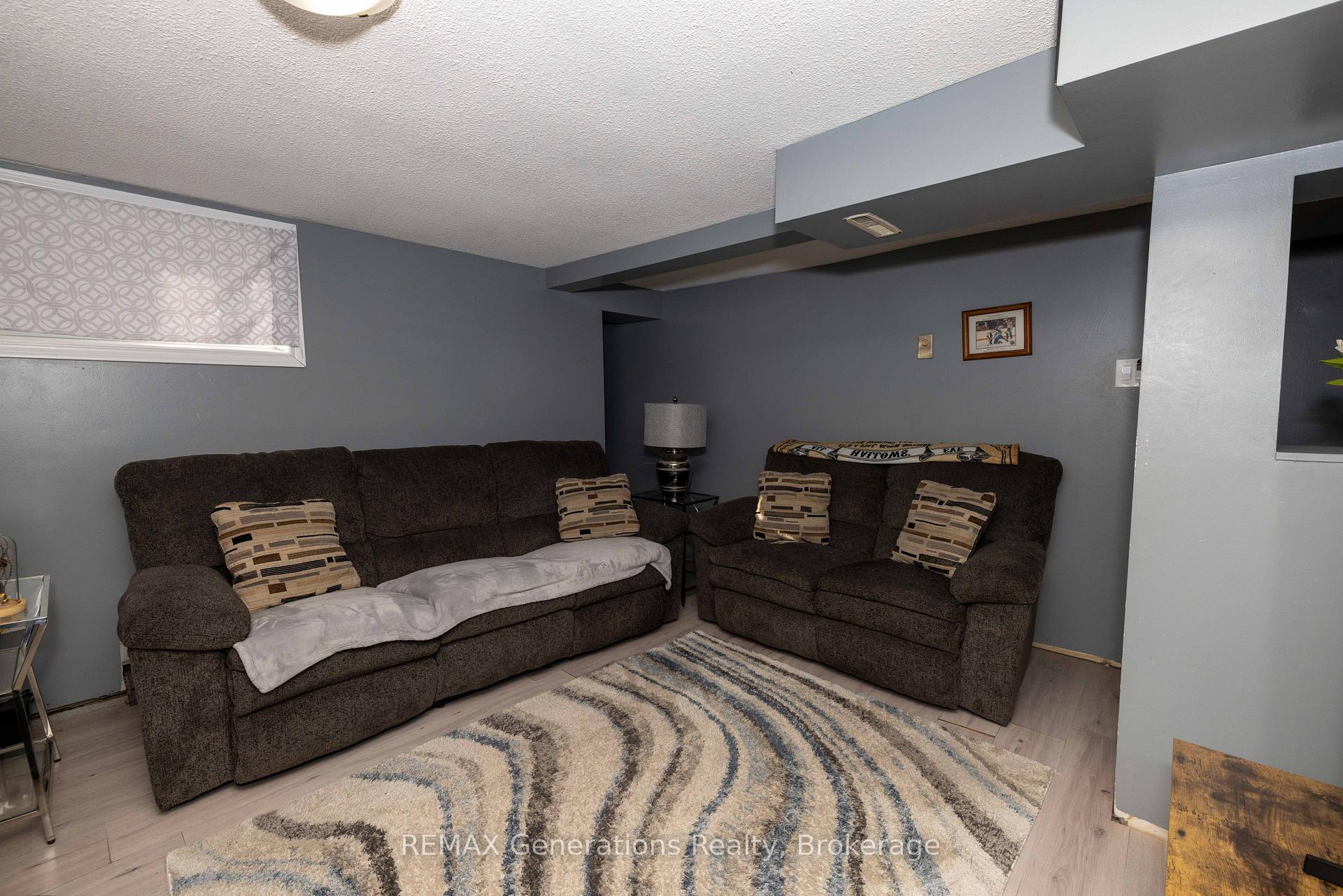 Photo 17 of 45 High Street N, Thunder Bay, College Heights — HOMEH