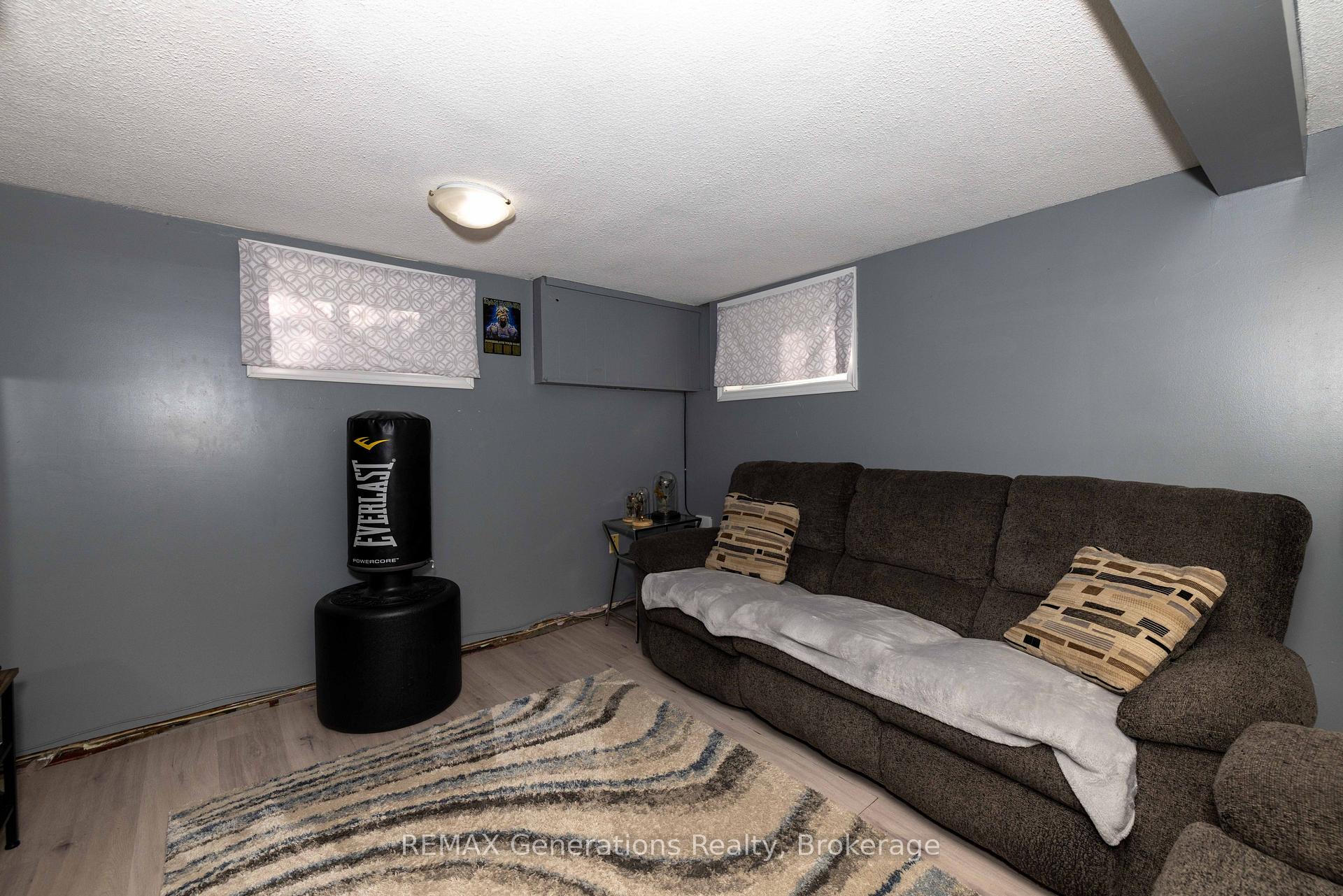 Photo 18 of 45 High Street N, Thunder Bay, College Heights — HOMEH