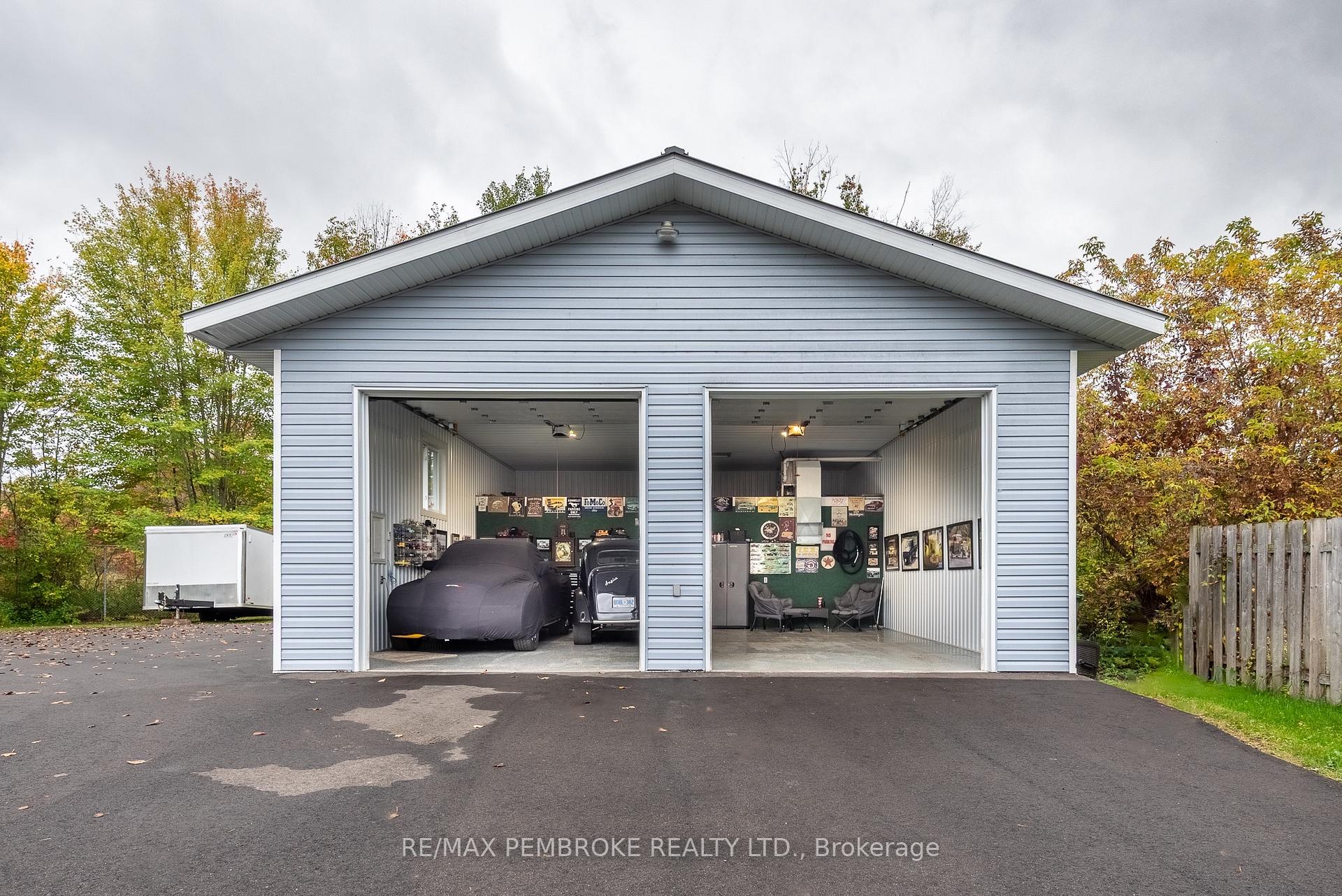 Photo 4 of 11008 Boundary Road, Pembroke, Pembroke — HOMEH