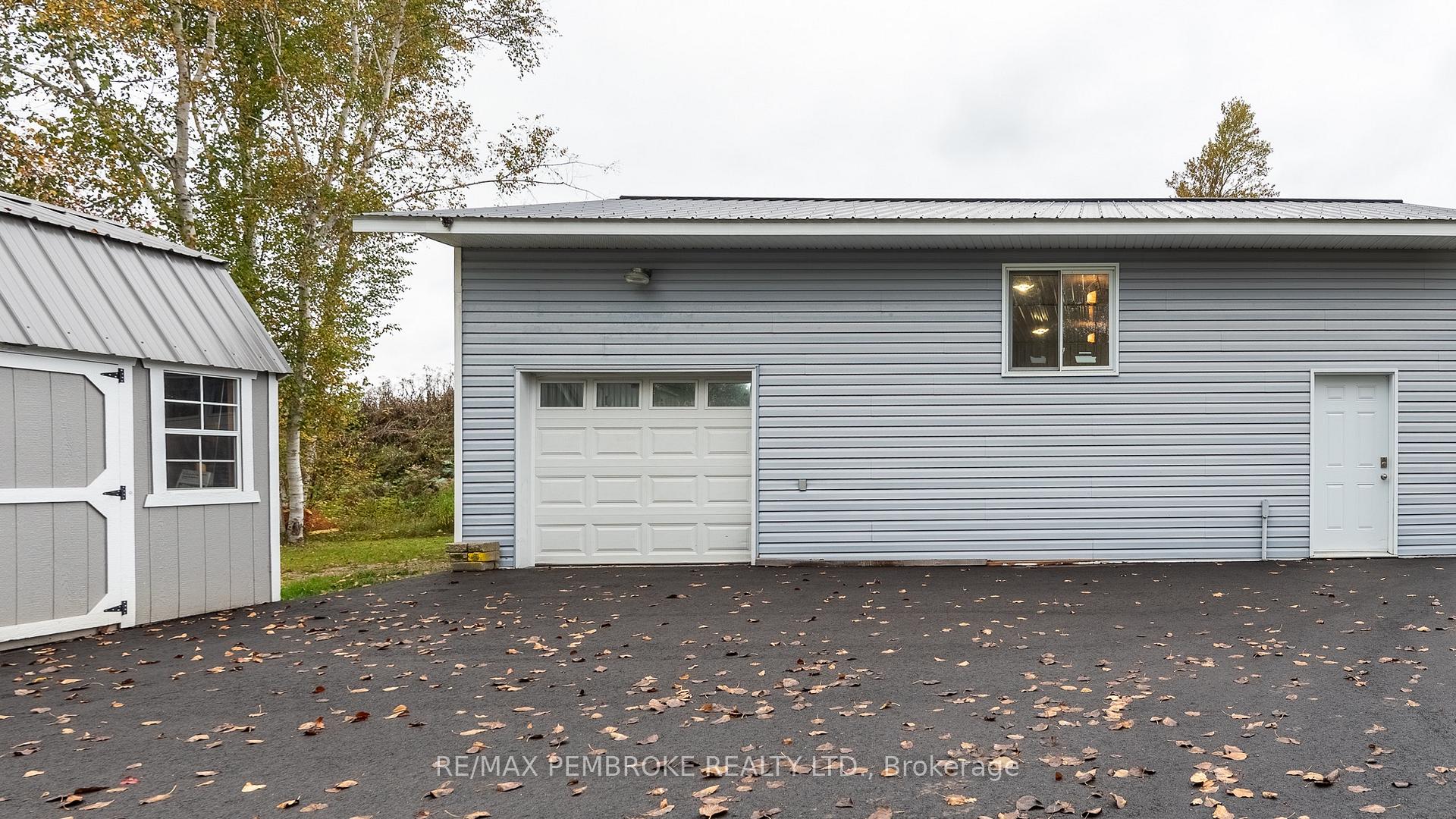 Photo 5 of 11008 Boundary Road, Pembroke, Pembroke — HOMEH