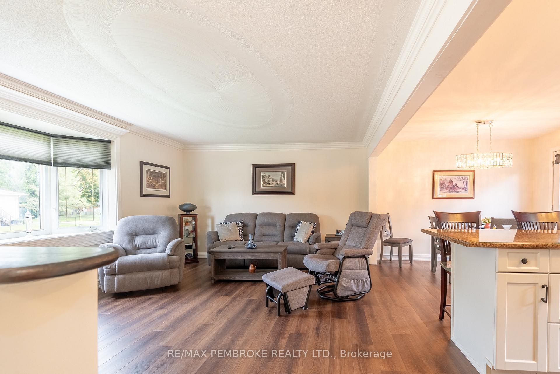 Photo 14 of 11008 Boundary Road, Pembroke, Pembroke — HOMEH