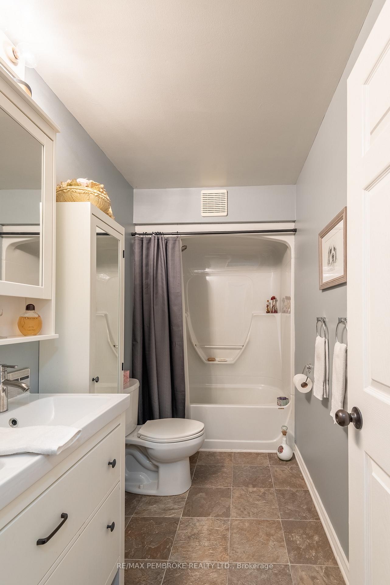 Photo 21 of 11008 Boundary Road, Pembroke, Pembroke — HOMEH
