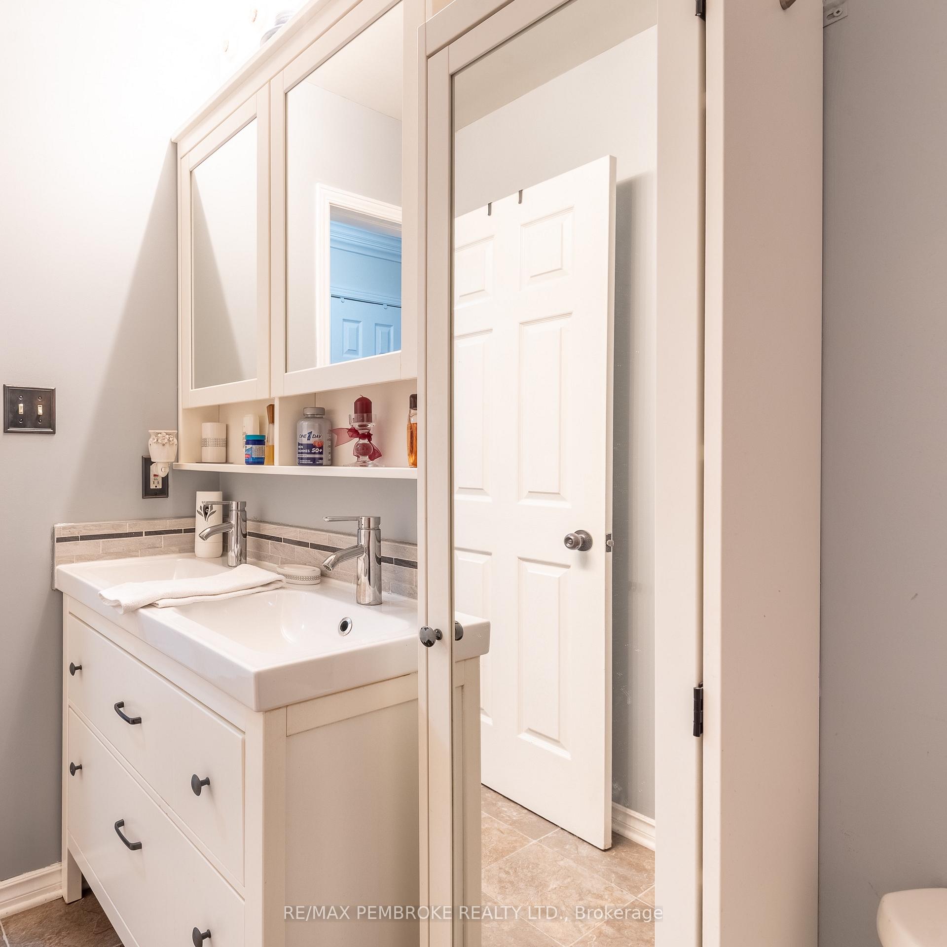Photo 23 of 11008 Boundary Road, Pembroke, Pembroke — HOMEH