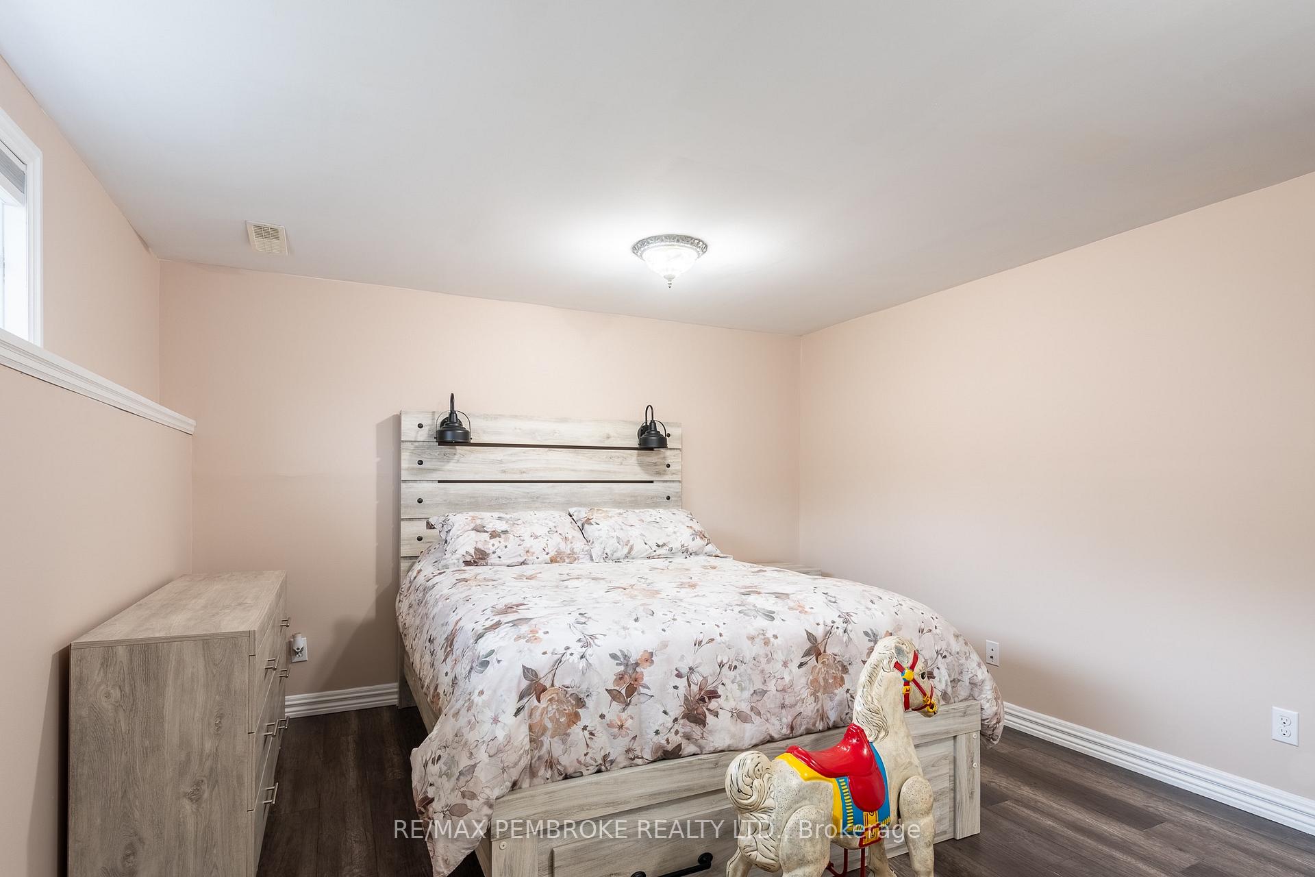 Photo 29 of 11008 Boundary Road, Pembroke, Pembroke — HOMEH