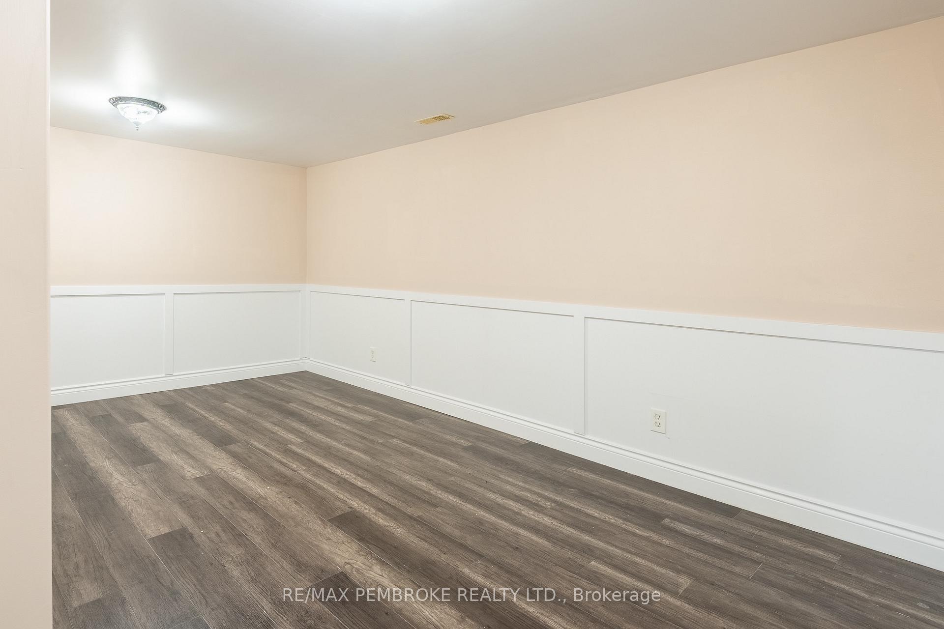 Photo 31 of 11008 Boundary Road, Pembroke, Pembroke — HOMEH