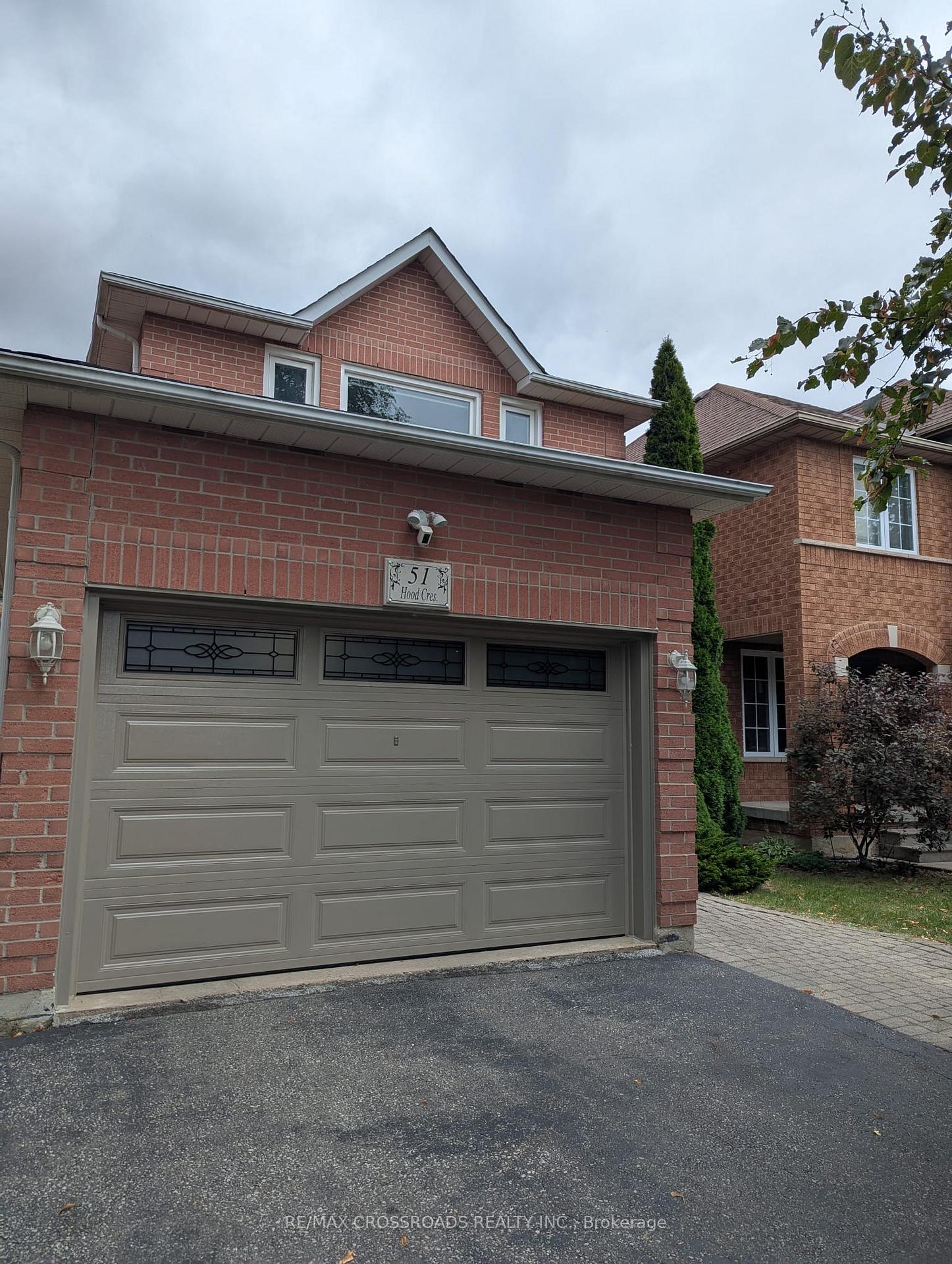 Photo 2 of 51 Hood Crescent, Brampton, Fletcher's West — HOMEH