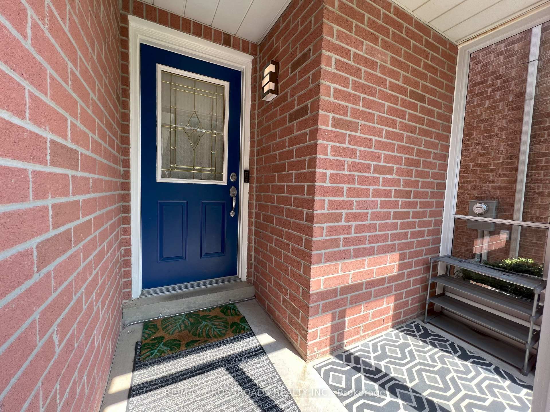 Photo 3 of 51 Hood Crescent, Brampton, Fletcher's West — HOMEH
