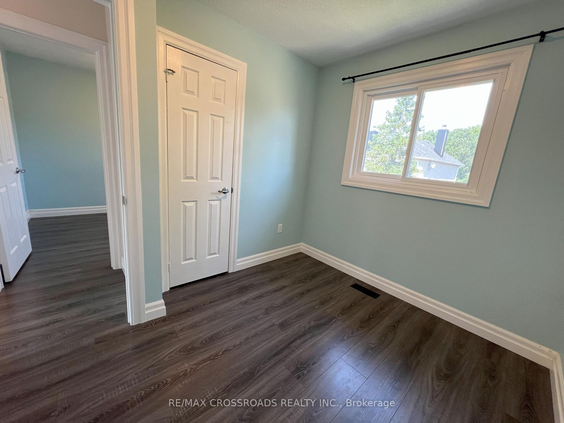 Photo 19 of 51 Hood Crescent, Brampton, Fletcher's West — HOMEH