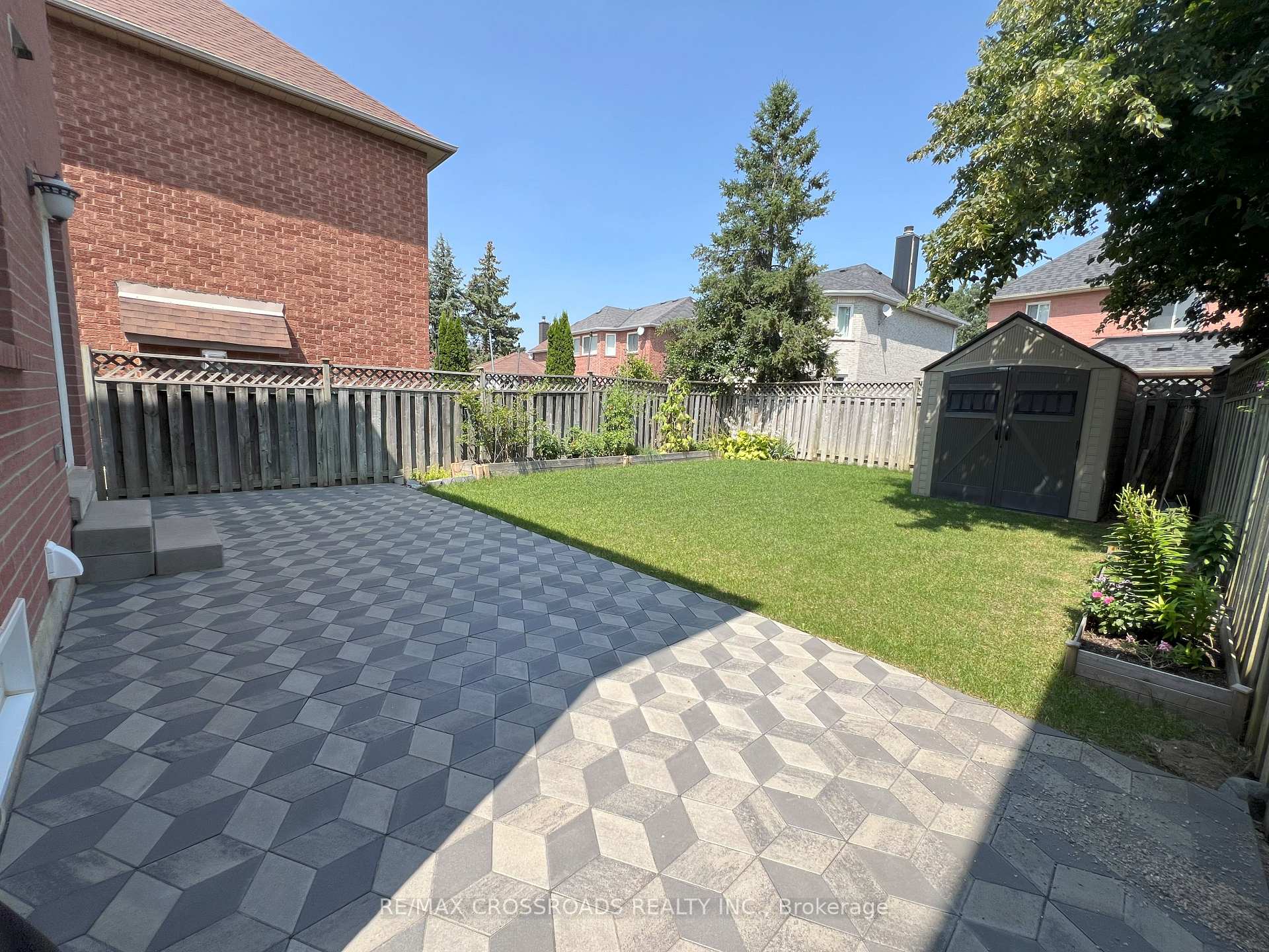 Photo 28 of 51 Hood Crescent, Brampton, Fletcher's West — HOMEH