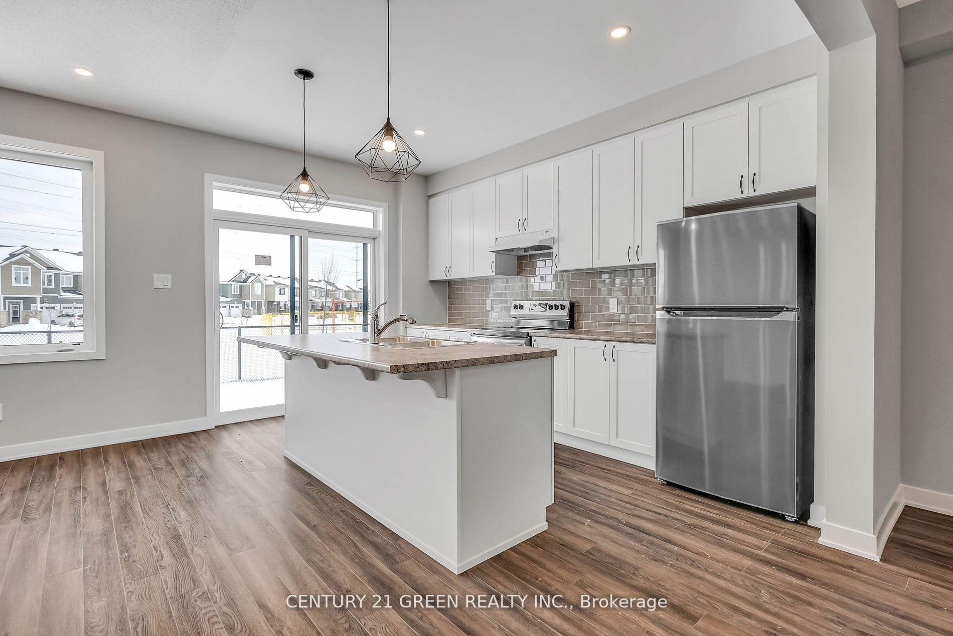 Photo 7 of 2183 Winsome Terrace, Ottawa, Fallingbrook/Gardenway South — HOMEH