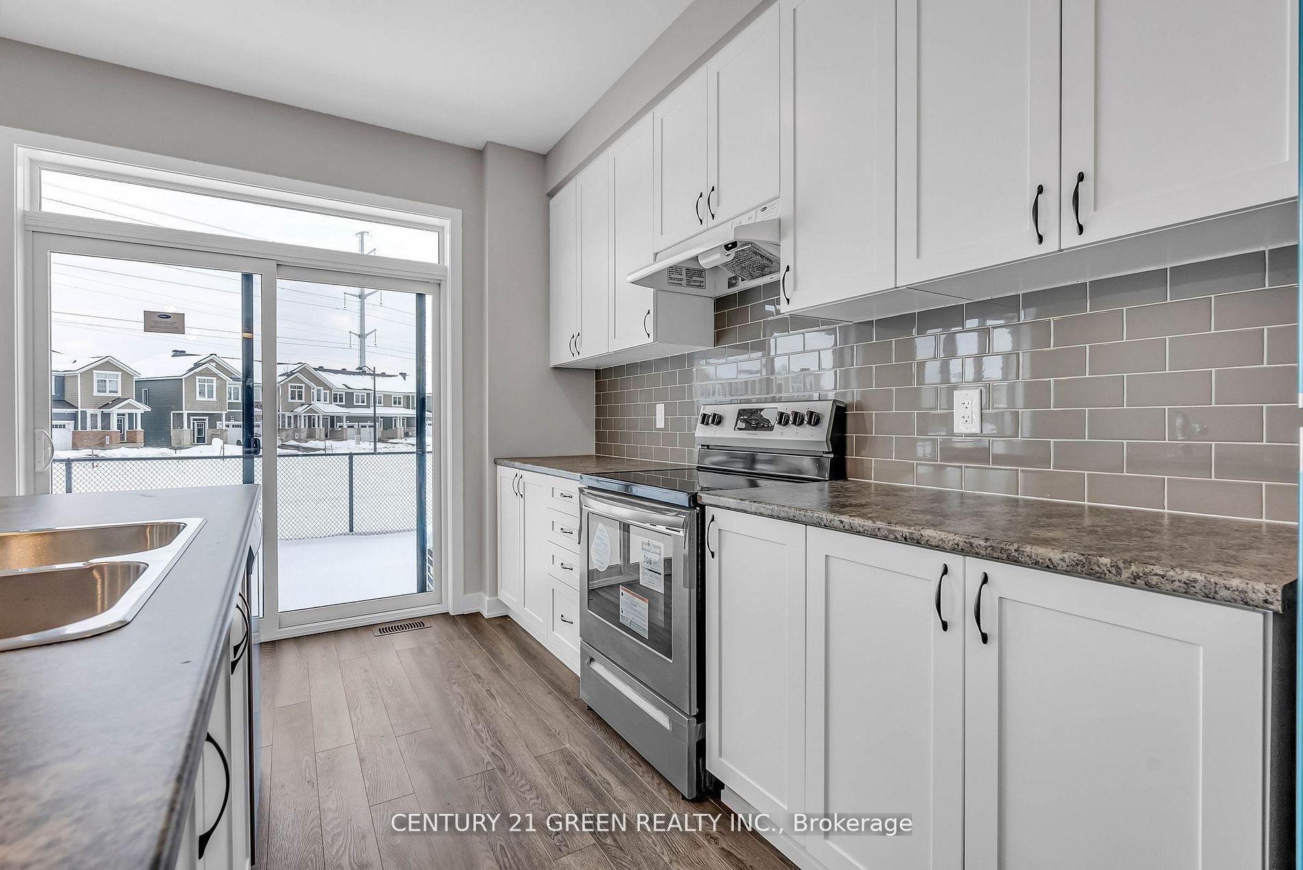 Photo 8 of 2183 Winsome Terrace, Ottawa, Fallingbrook/Gardenway South — HOMEH