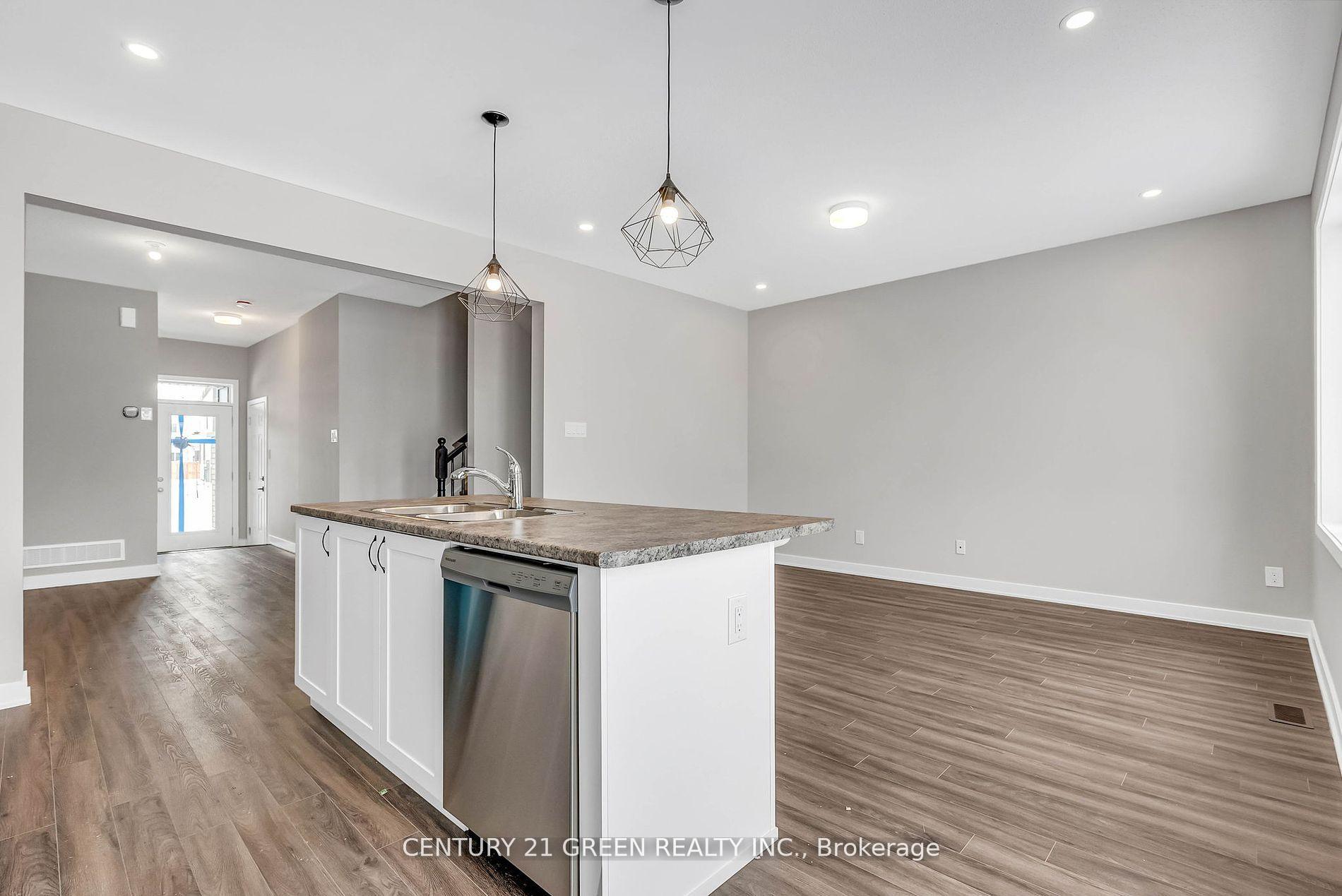 Photo 9 of 2183 Winsome Terrace, Ottawa, Fallingbrook/Gardenway South — HOMEH