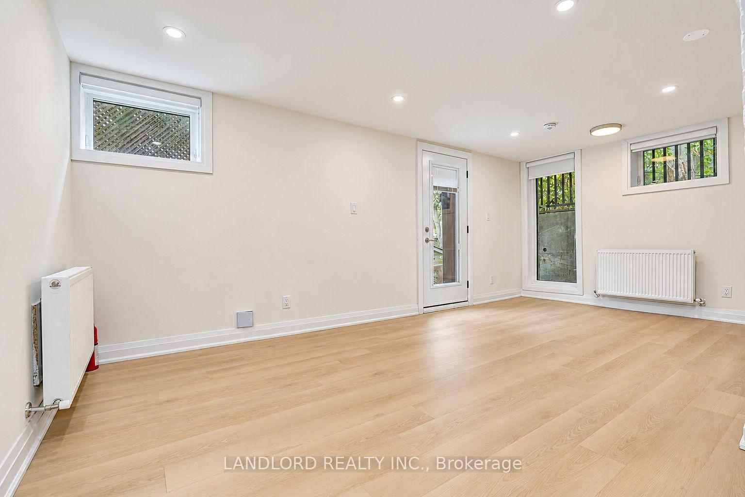 Photo 5 of Unit 4, 92 Neville Park Boulevard, Toronto, The Beaches — HOMEH