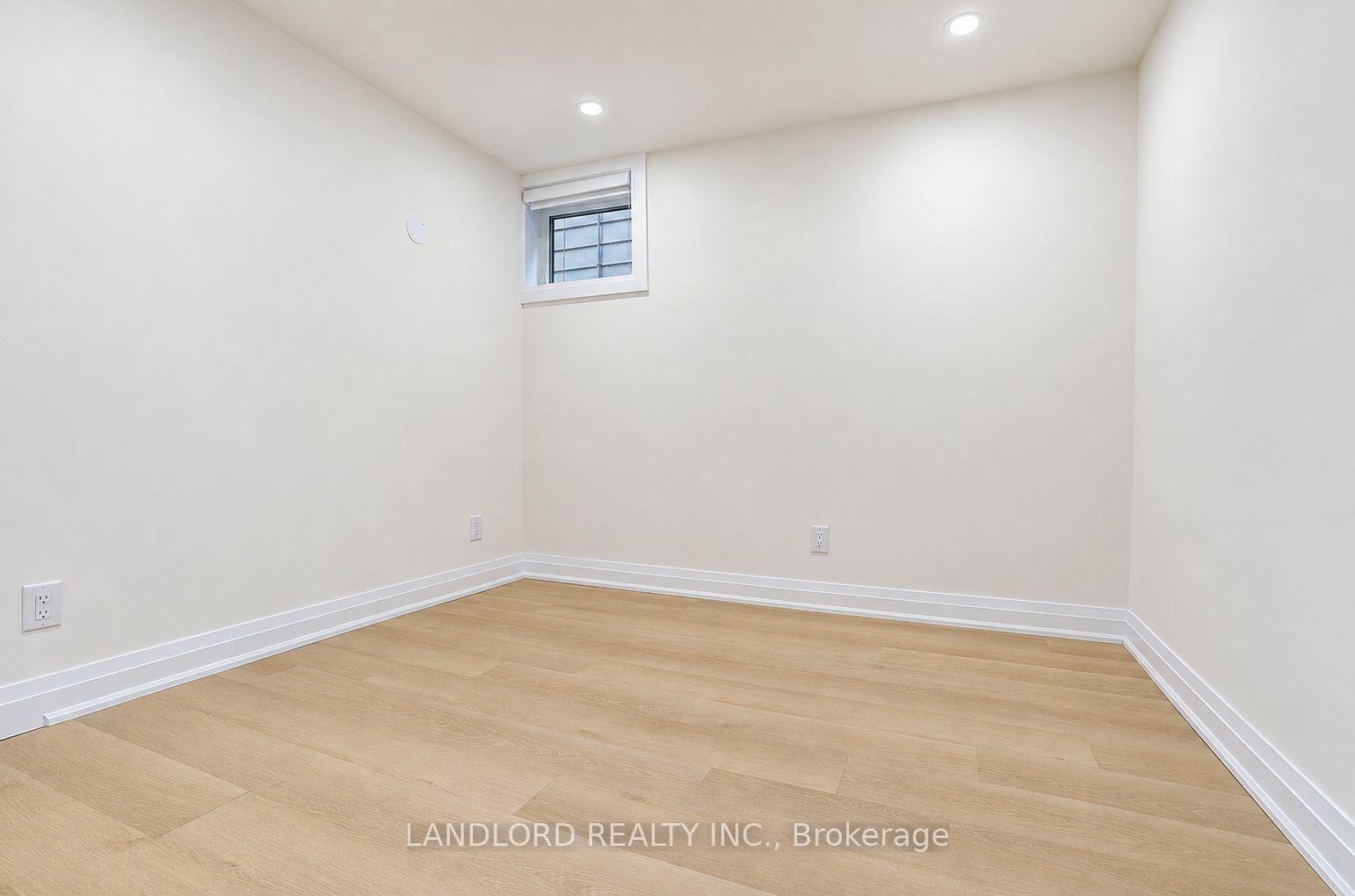 Photo 9 of Unit 4, 92 Neville Park Boulevard, Toronto, The Beaches — HOMEH